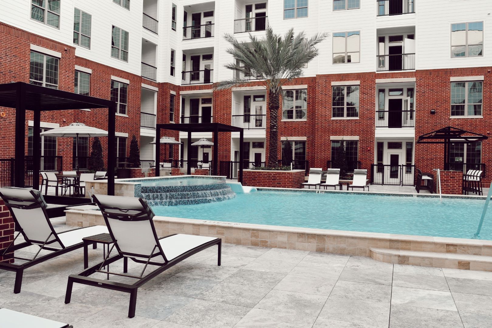 Houston Condo: 2110 Austin St