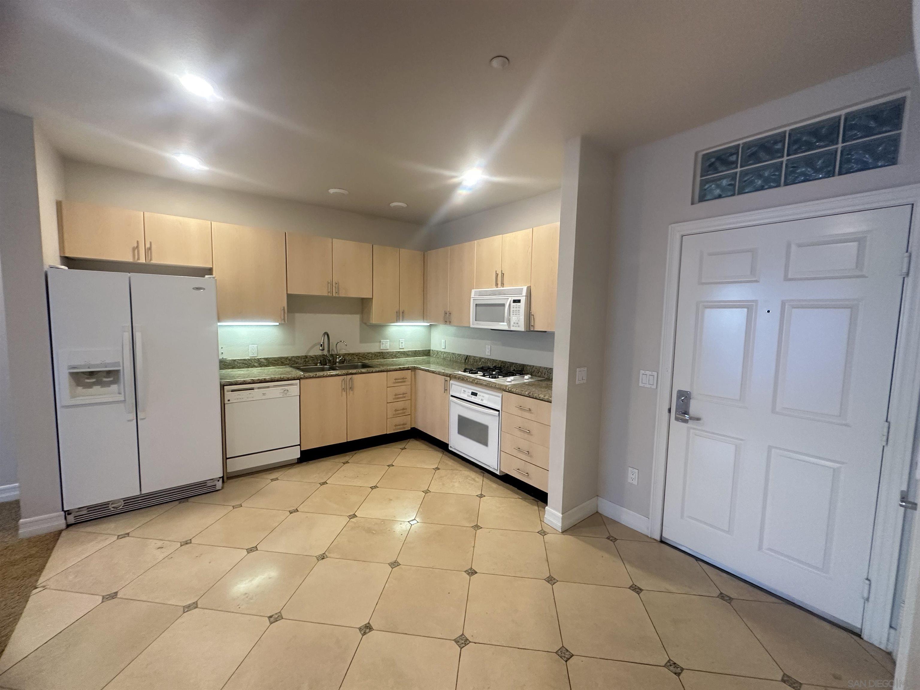 San Diego Condo: 525 11th Avenue