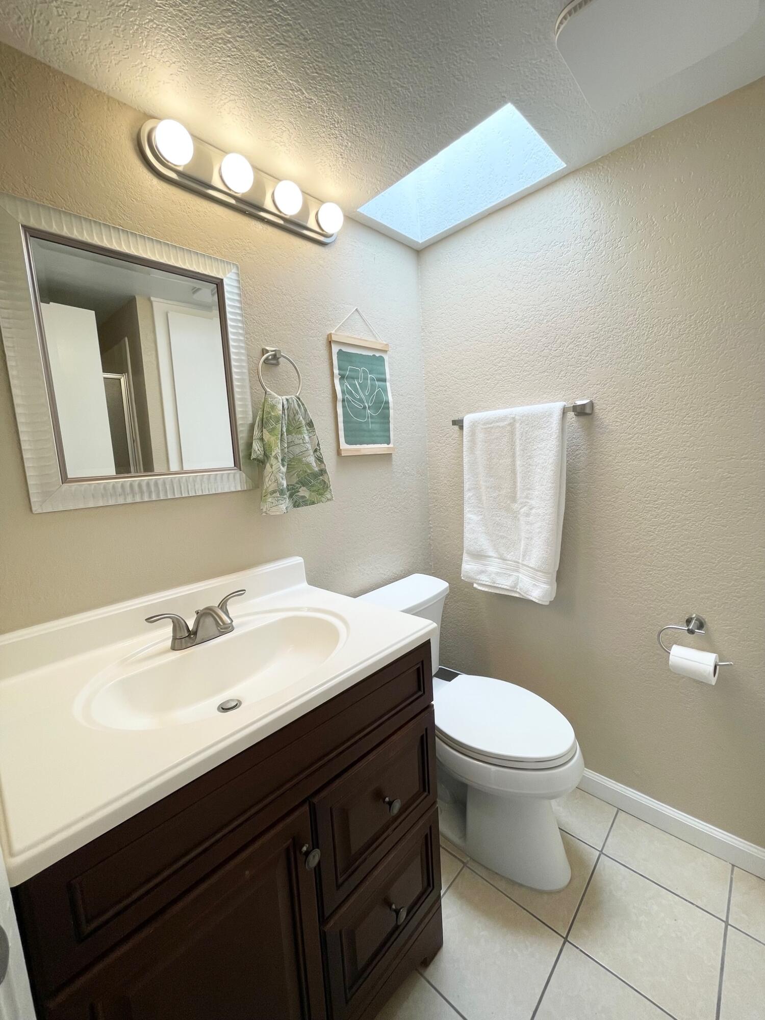 Palm Springs Condo: 450 Bradshaw E Lane