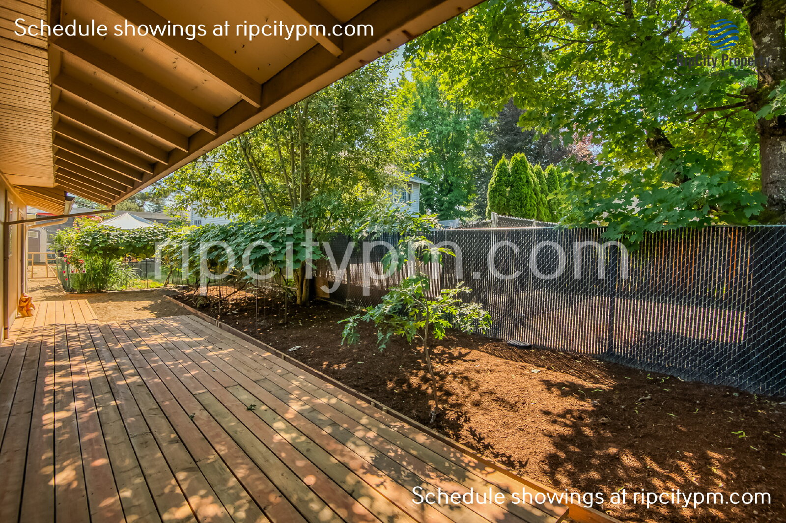 Gresham Condo: 126 NE Liberty Ave