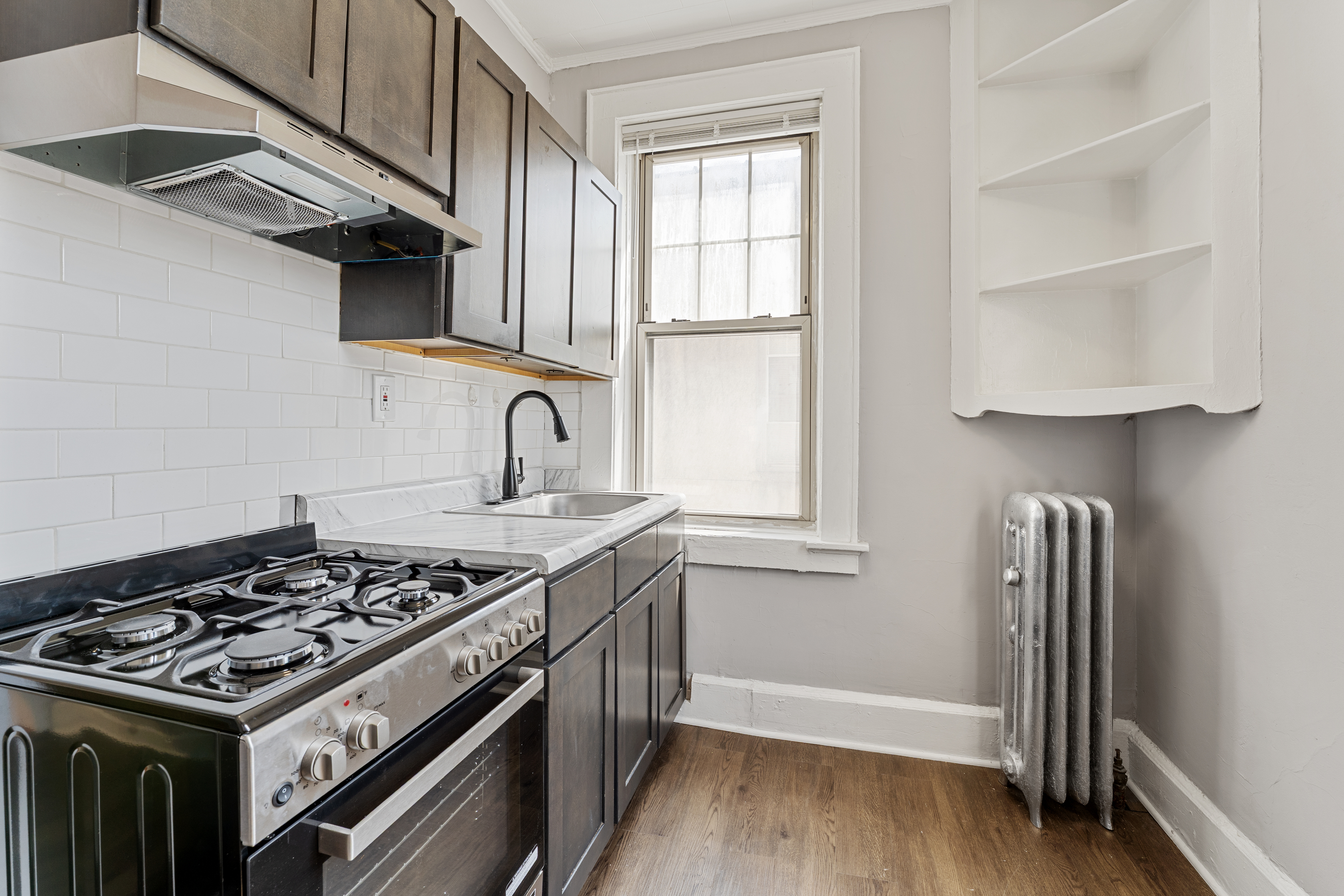 Bloomfield Condo: 382 Bloomfield Ave