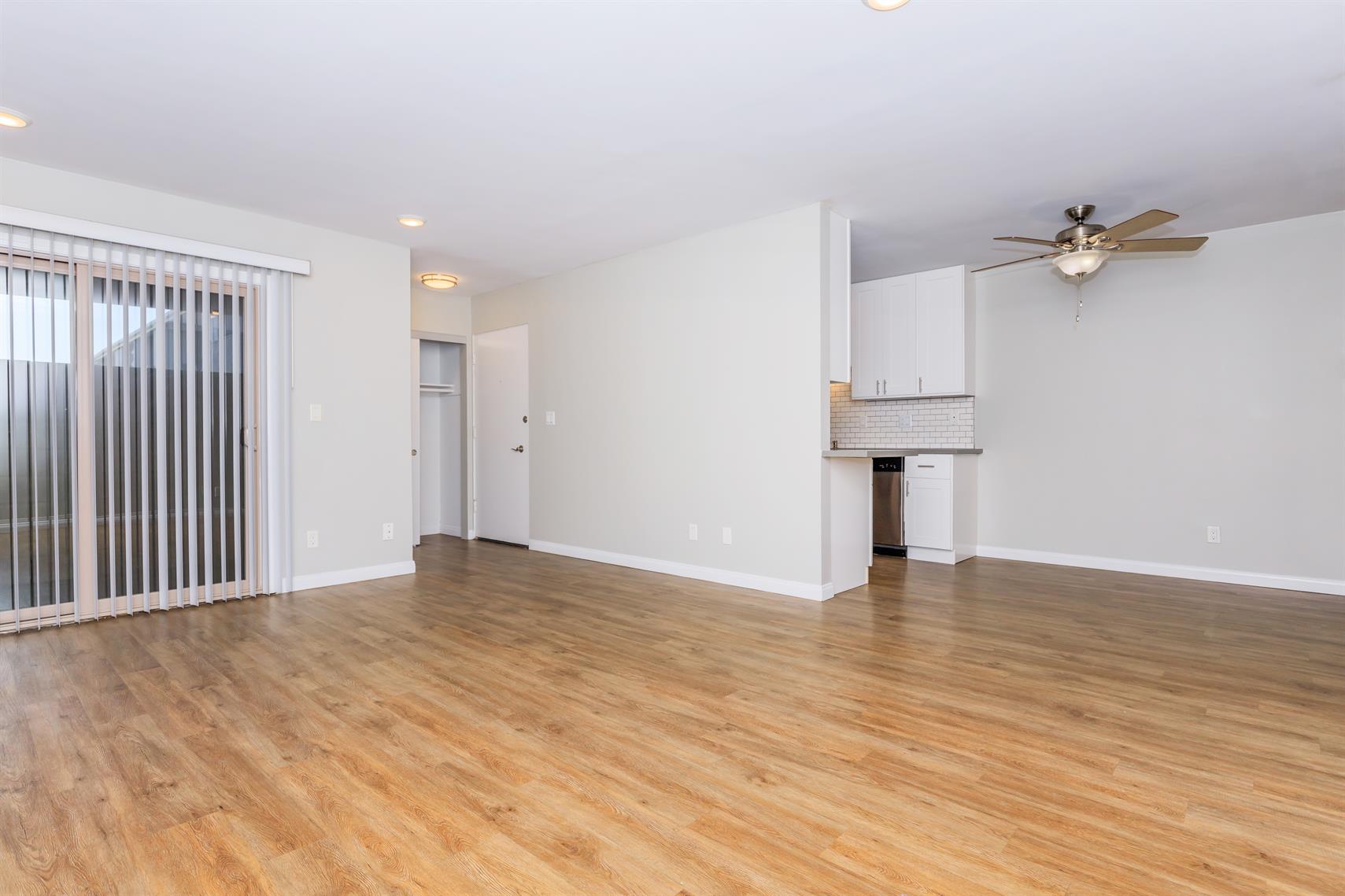 Los Alamitos Apartment: 11152 Wallingsford Rd