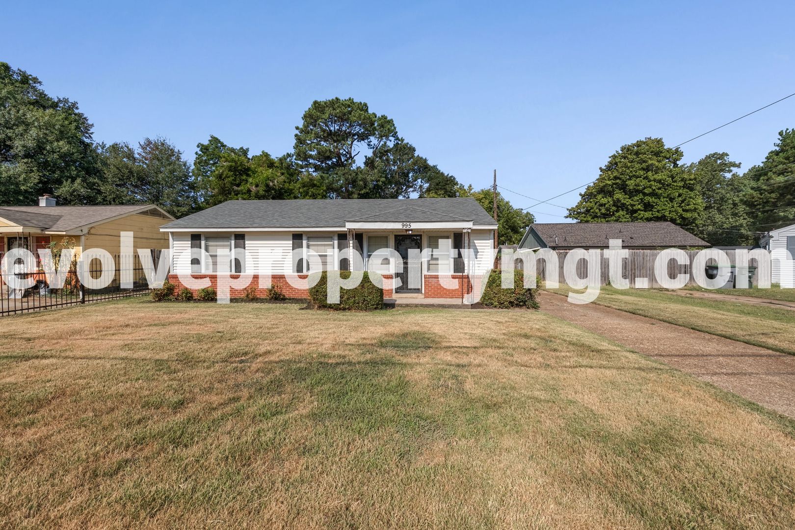 Memphis House: 995 Avon Road