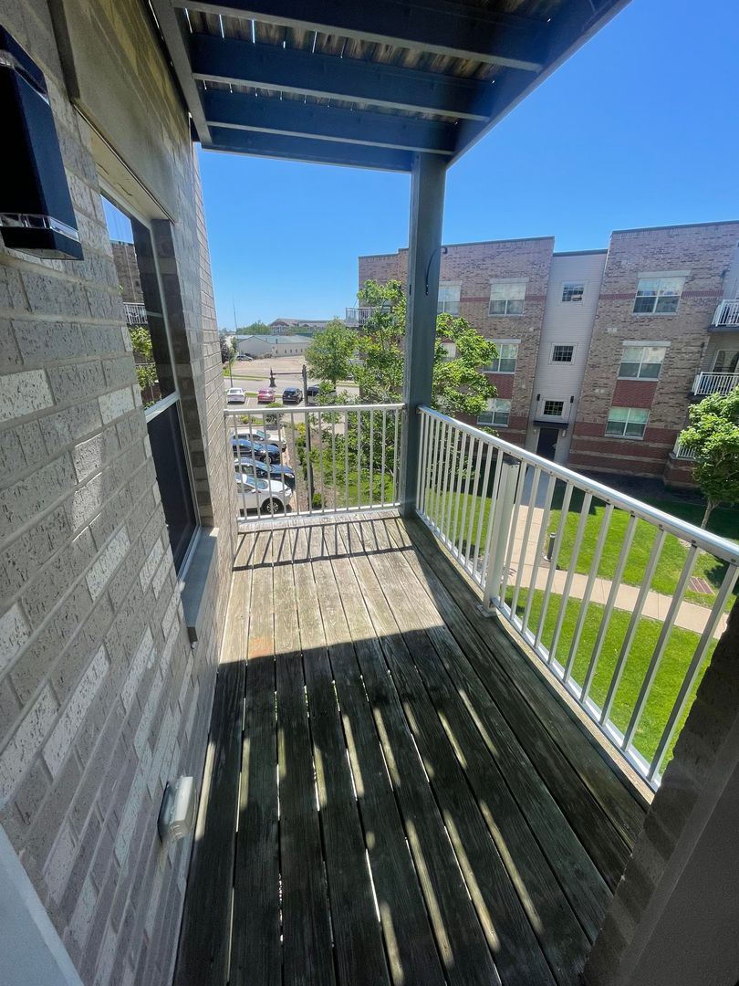 Sun Prairie Apartment: 188 Cannery Pl