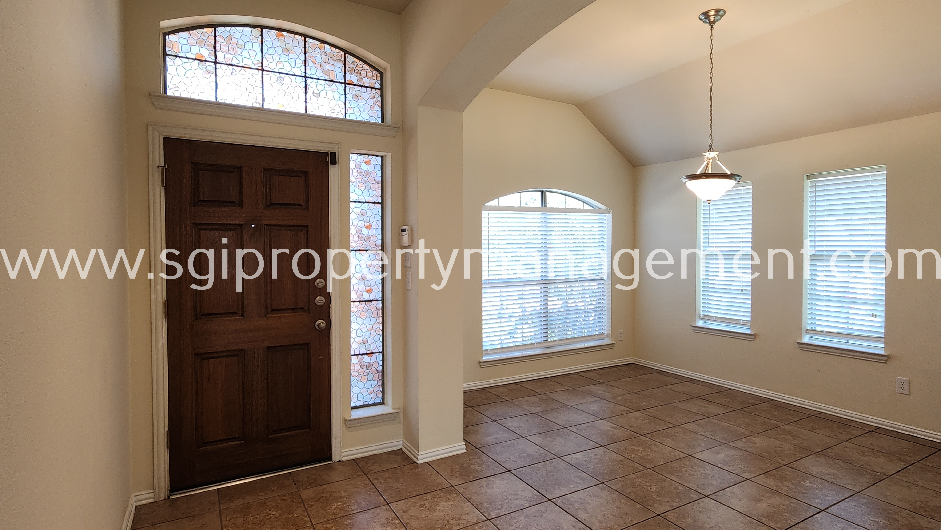 Forney House: 126 Beacon Hill Ln