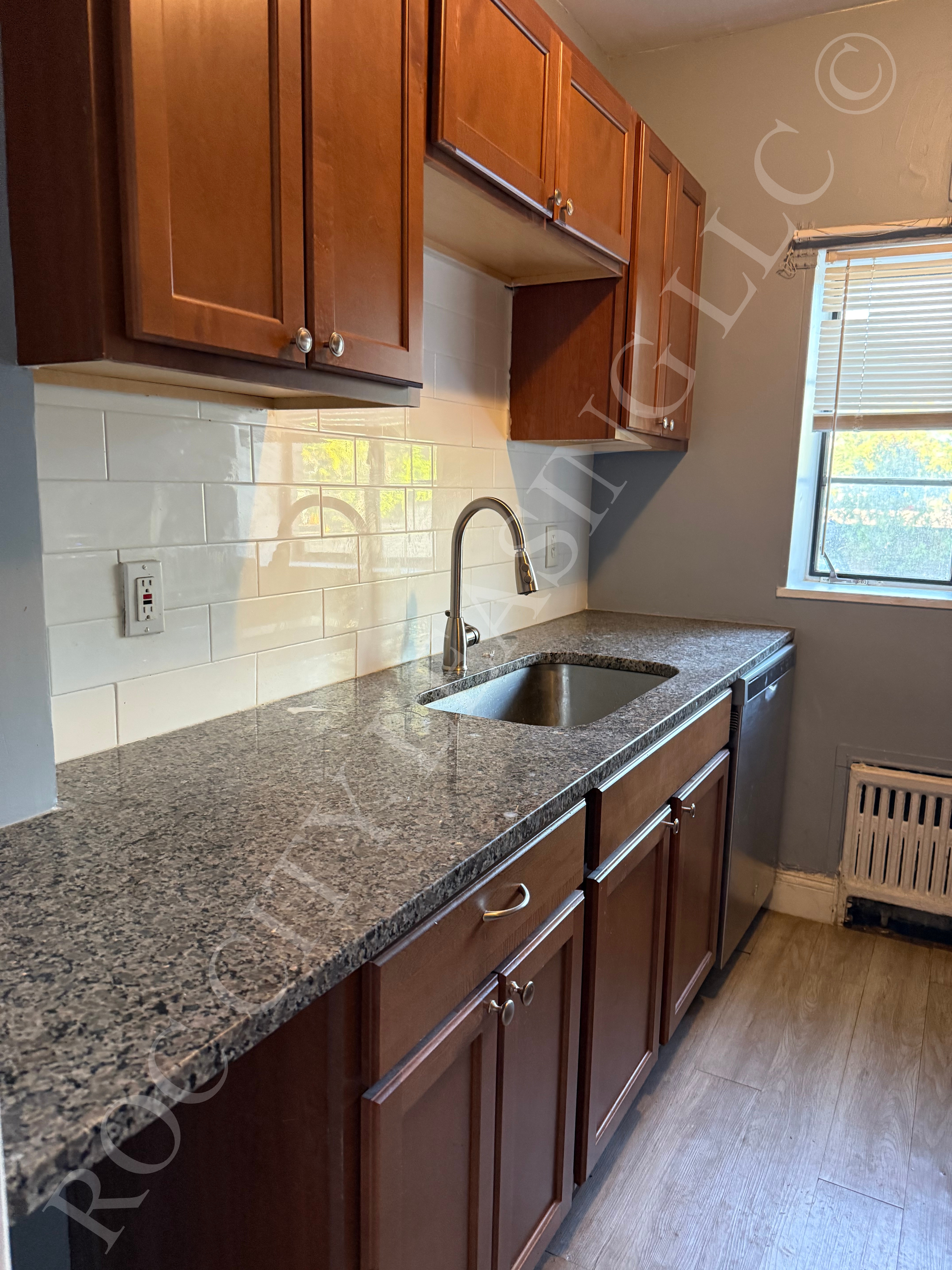 Rochester Apartment: 520 East Ave