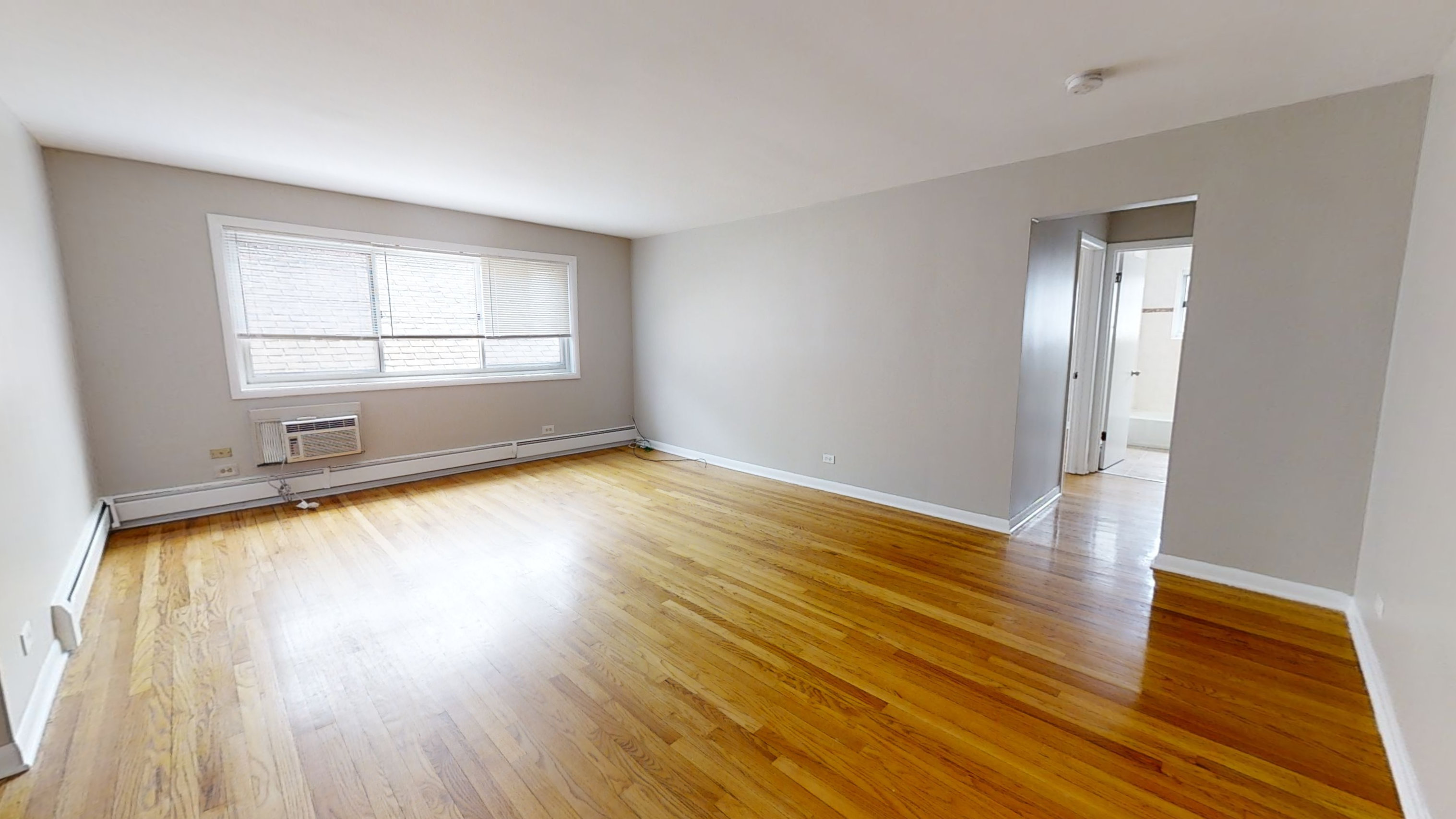 Evanston Condo: 828 Seward