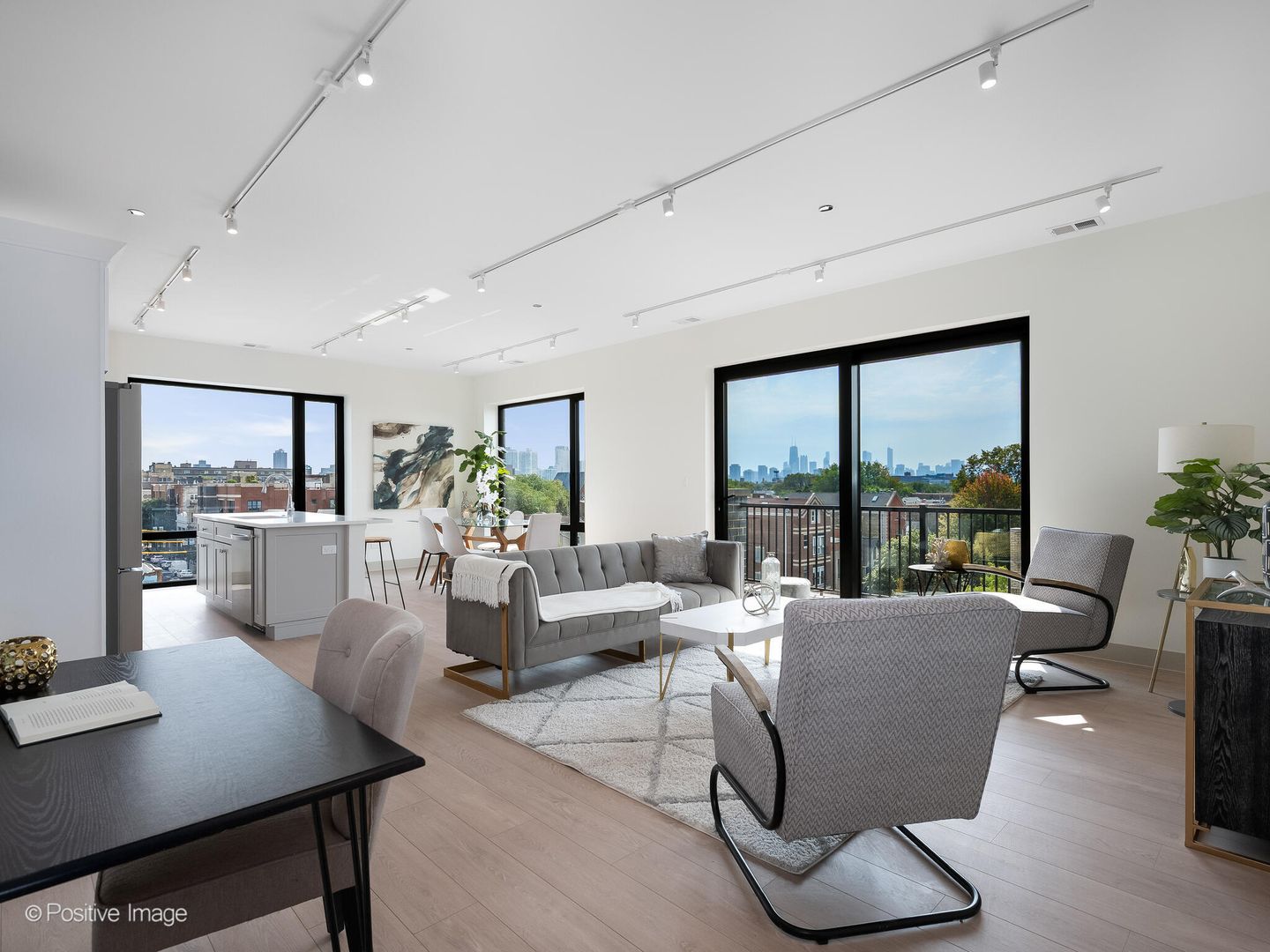 Chicago Condo: 3202 N. Racine Ave.