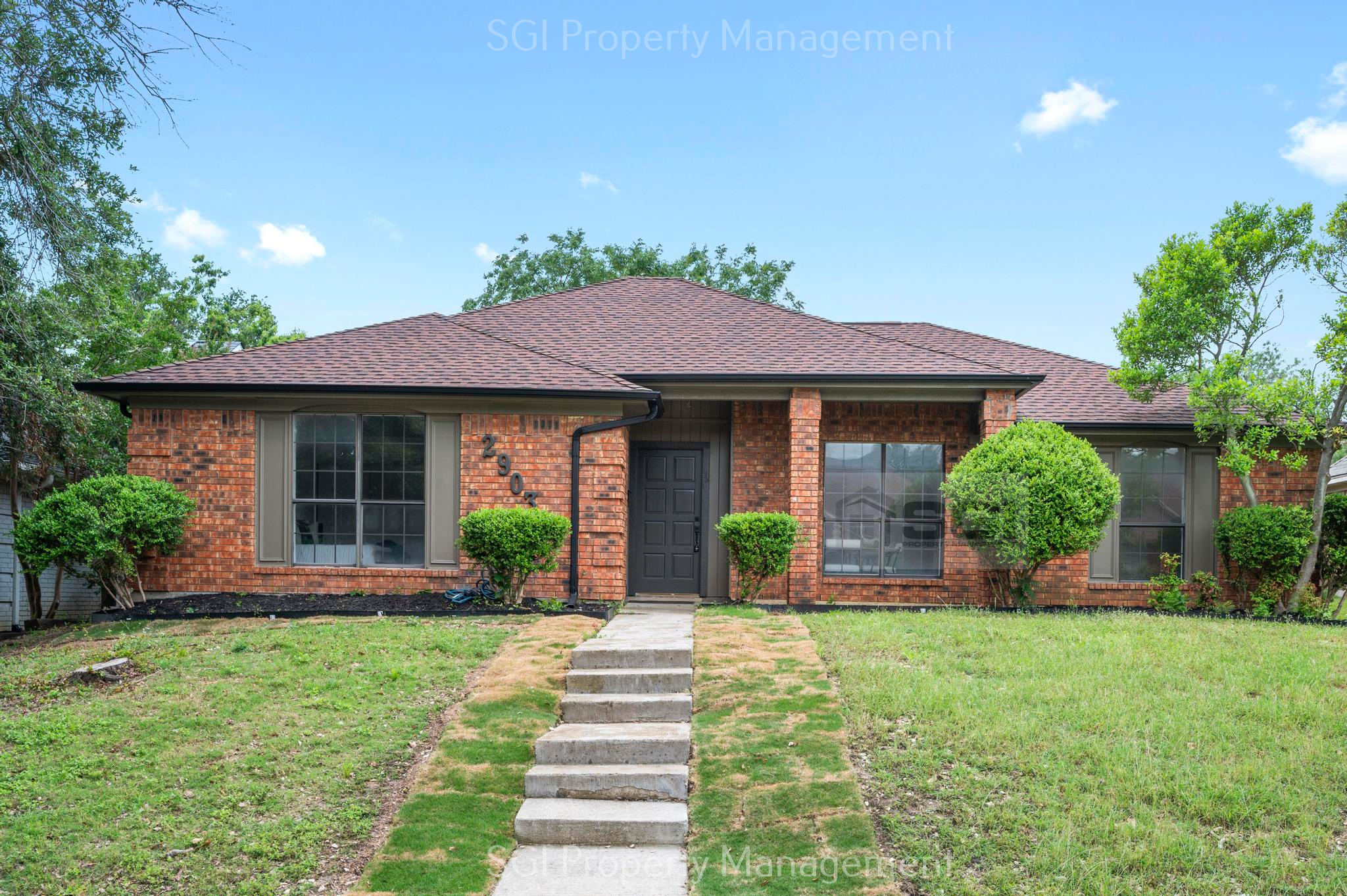 Carrollton House: 2903 Creekside Ct