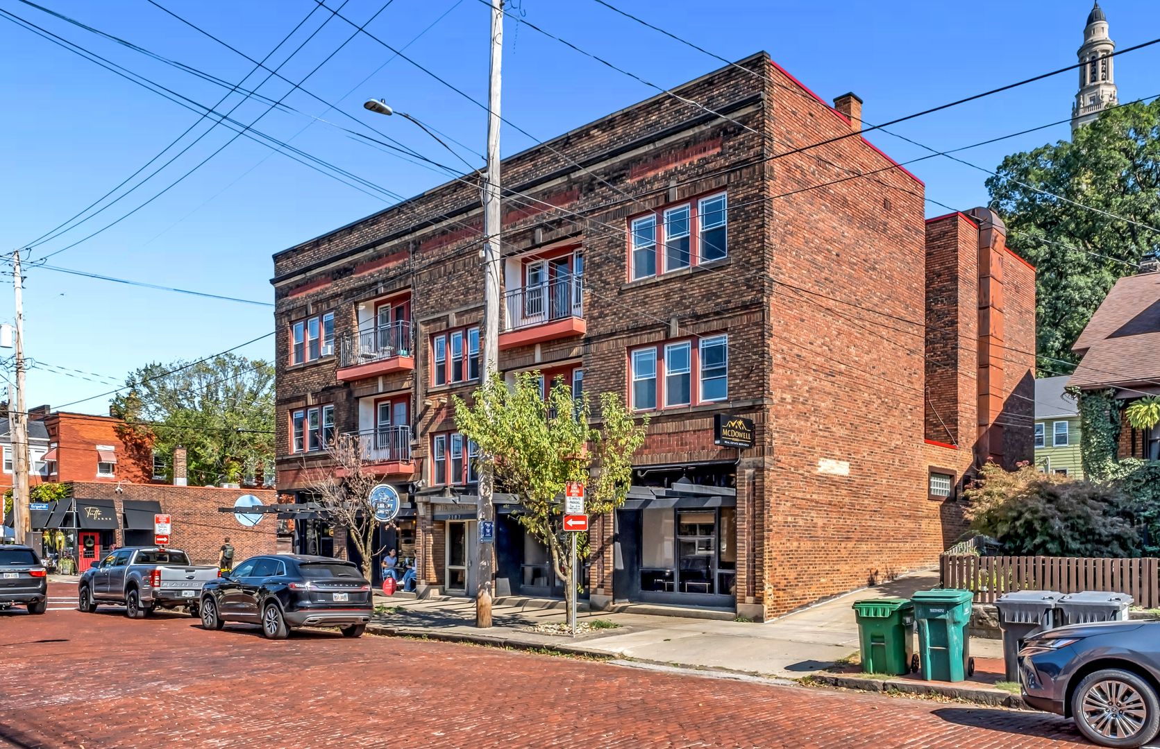 Cleveland Condo: 2187 Murray Hill