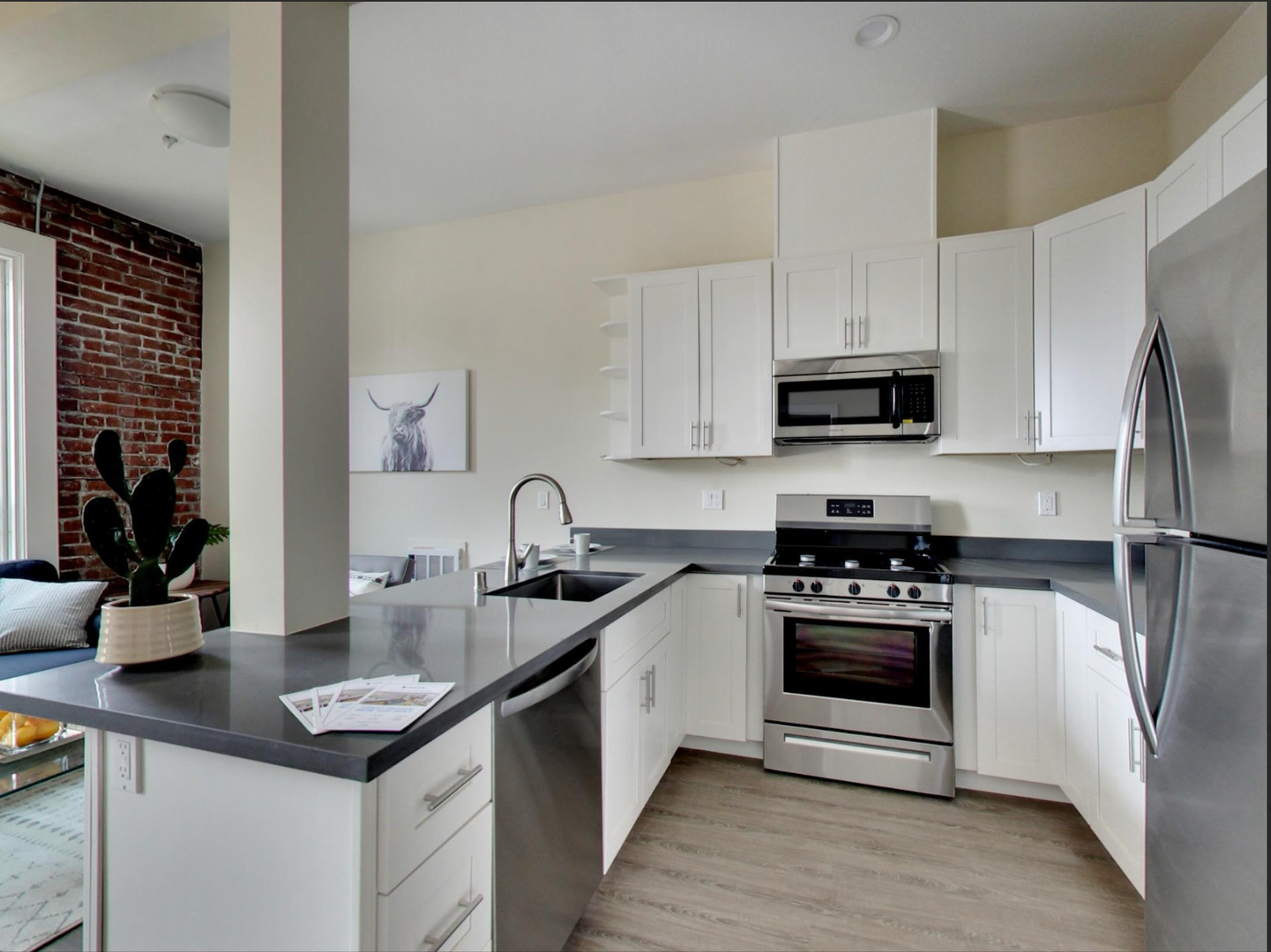 Hayward Apartment: 22650 Main St