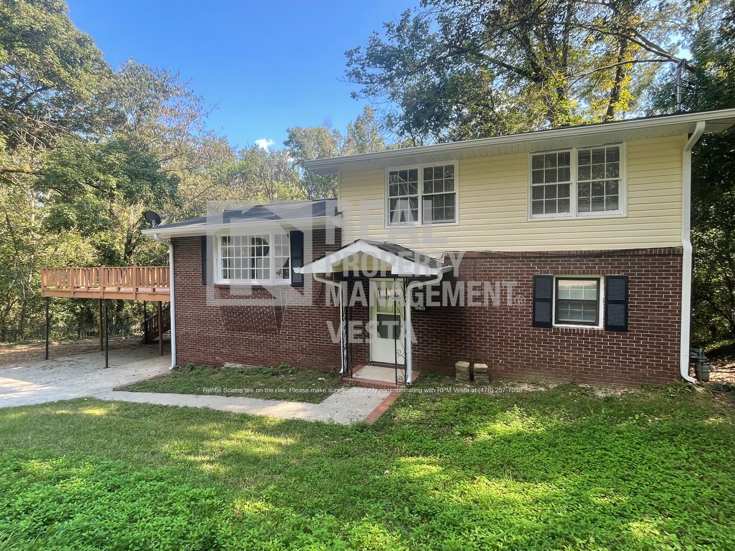 Macon House: 2290 Old Holton Rd