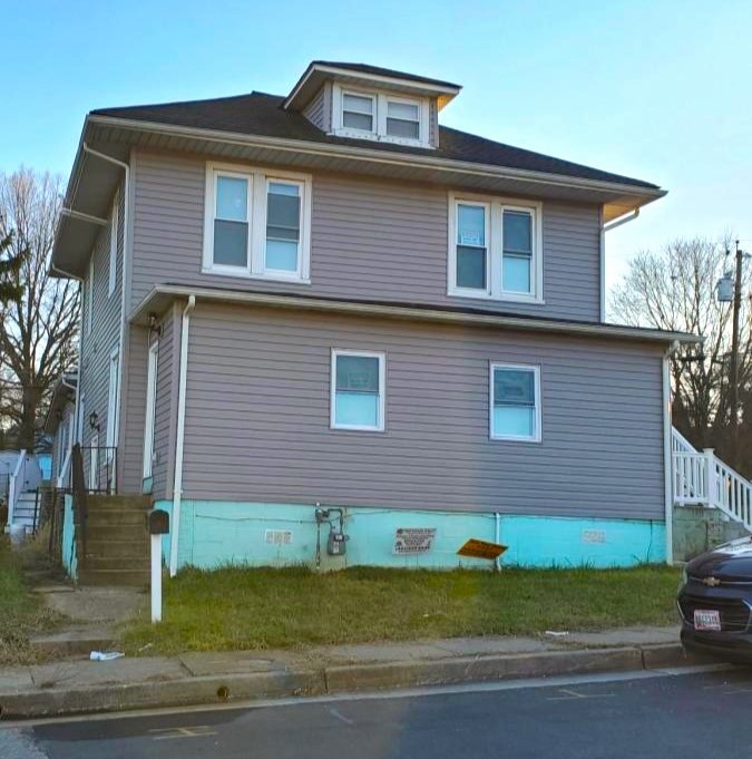 Halethorpe House: 3247 Magnolia Ave