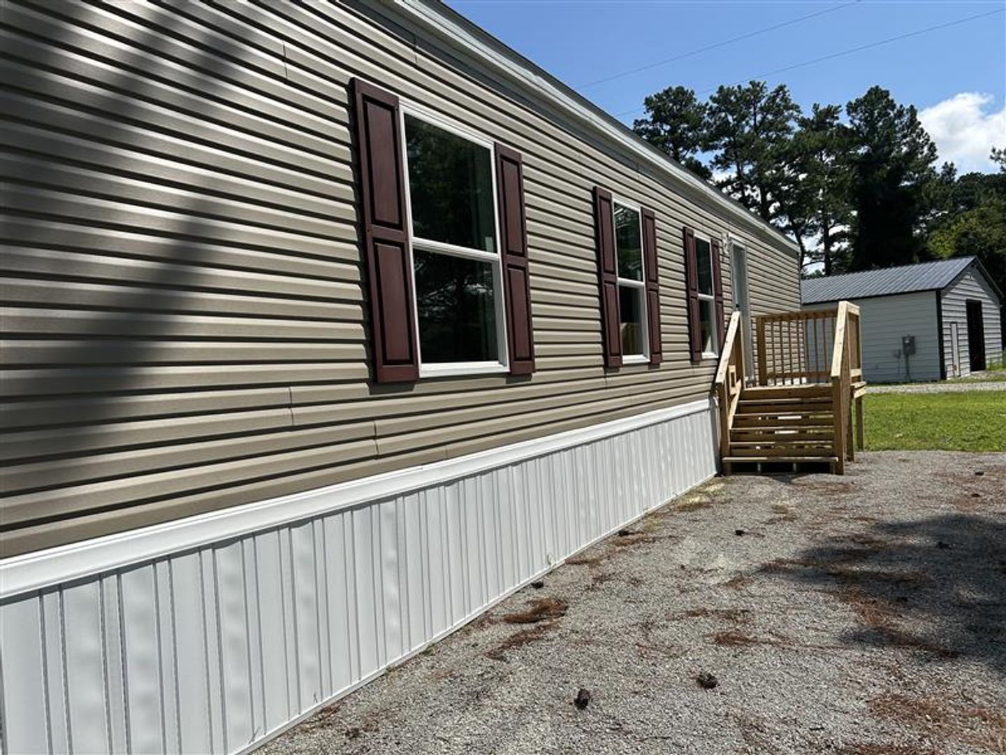 Hubert Condo: 127 Hubert Blvd