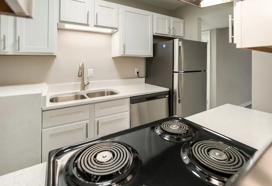 Mauldin Condo: 10 Moore St