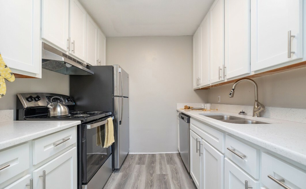 Spartanburg Condo: 180 S Pine Lake Dr