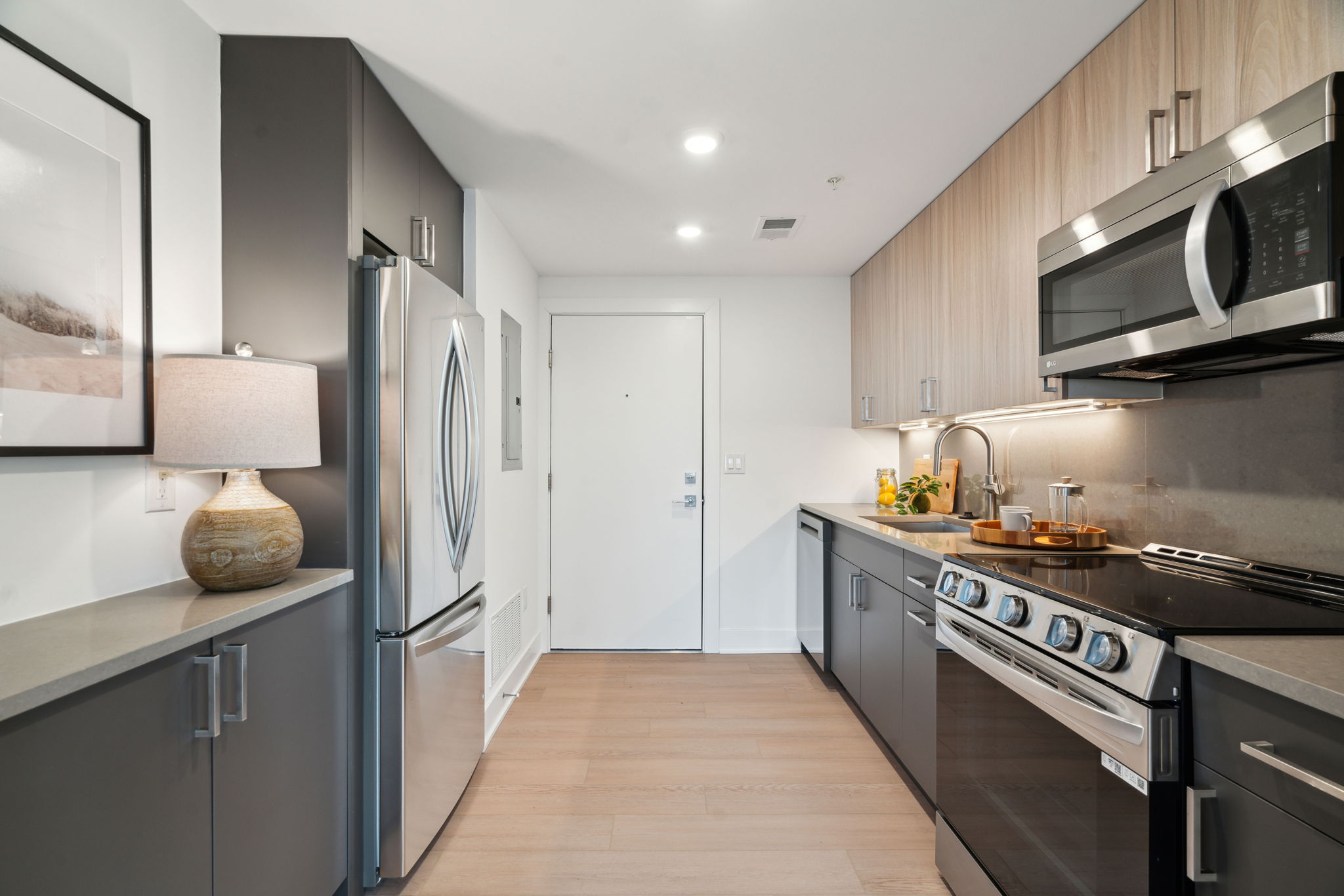 Philadelphia Apartment: 2000 Dreer St