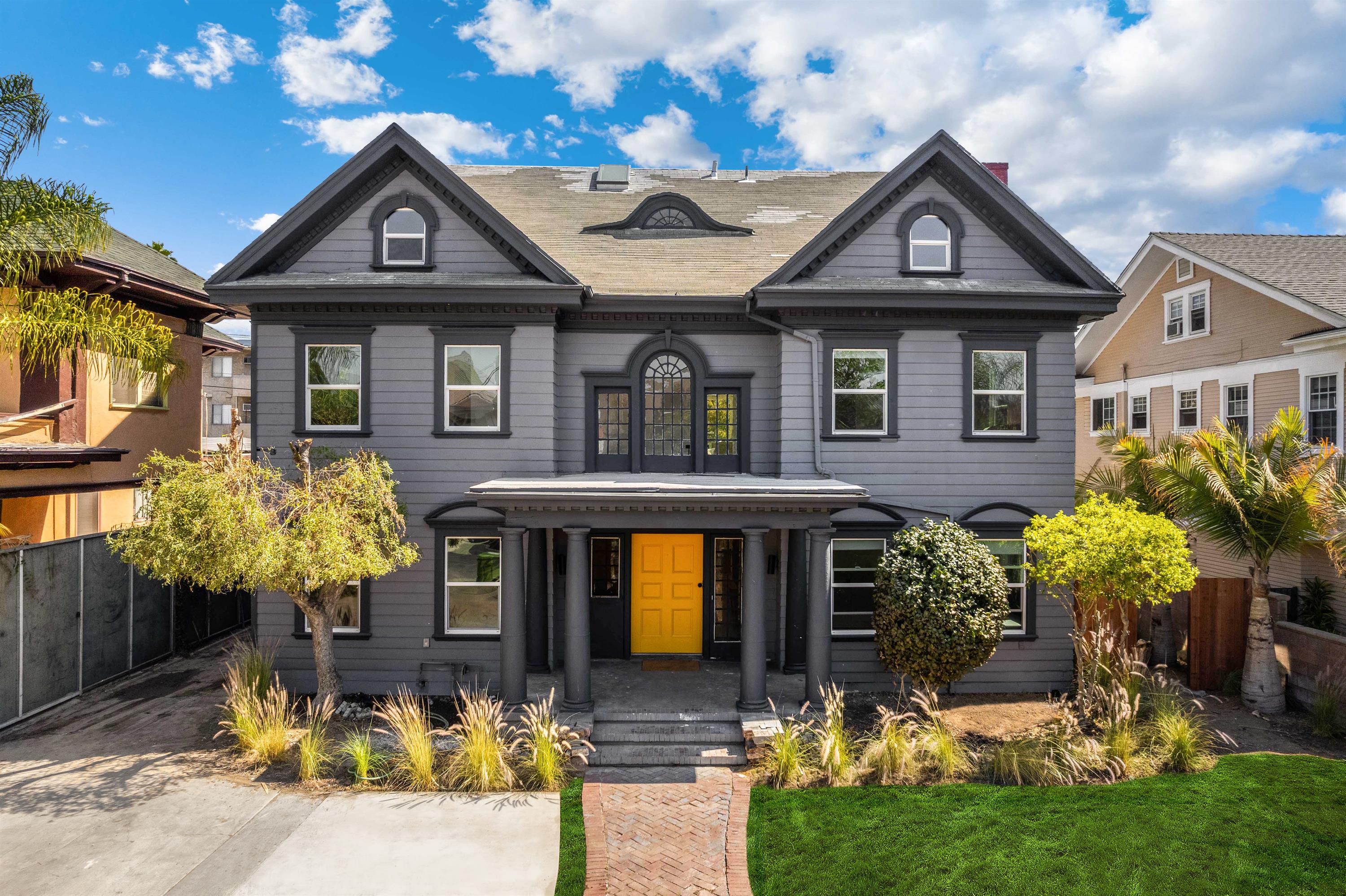 Los Angeles Condo: 426 S Serrano Ave