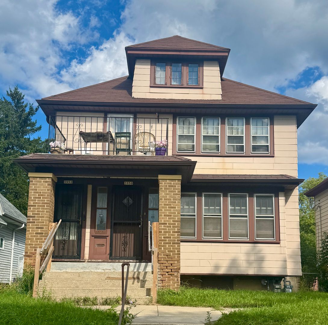 Milwaukee Condo: 3950-52 North 11th Street