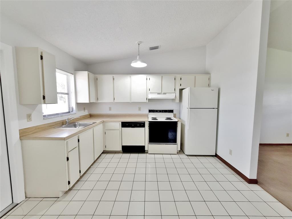 Hollywood Condo: 203 North 59th Avenue