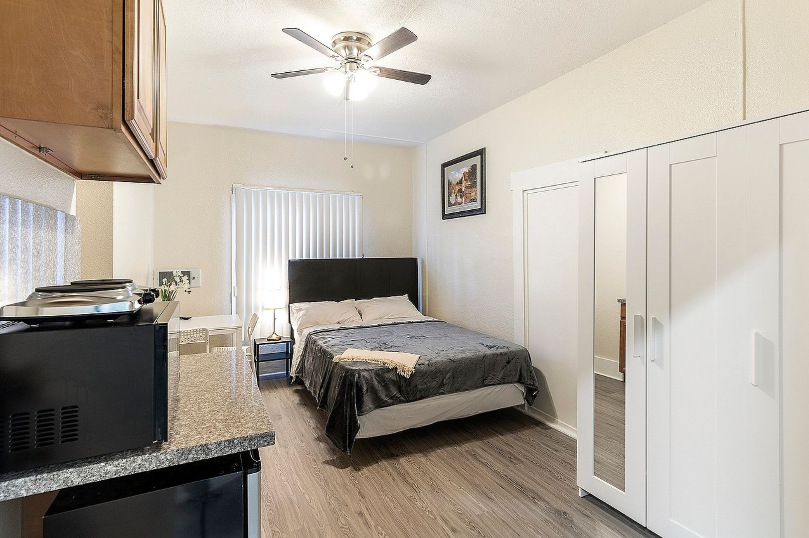 San Pedro Apartment: 1219 S Palos Verdes Street