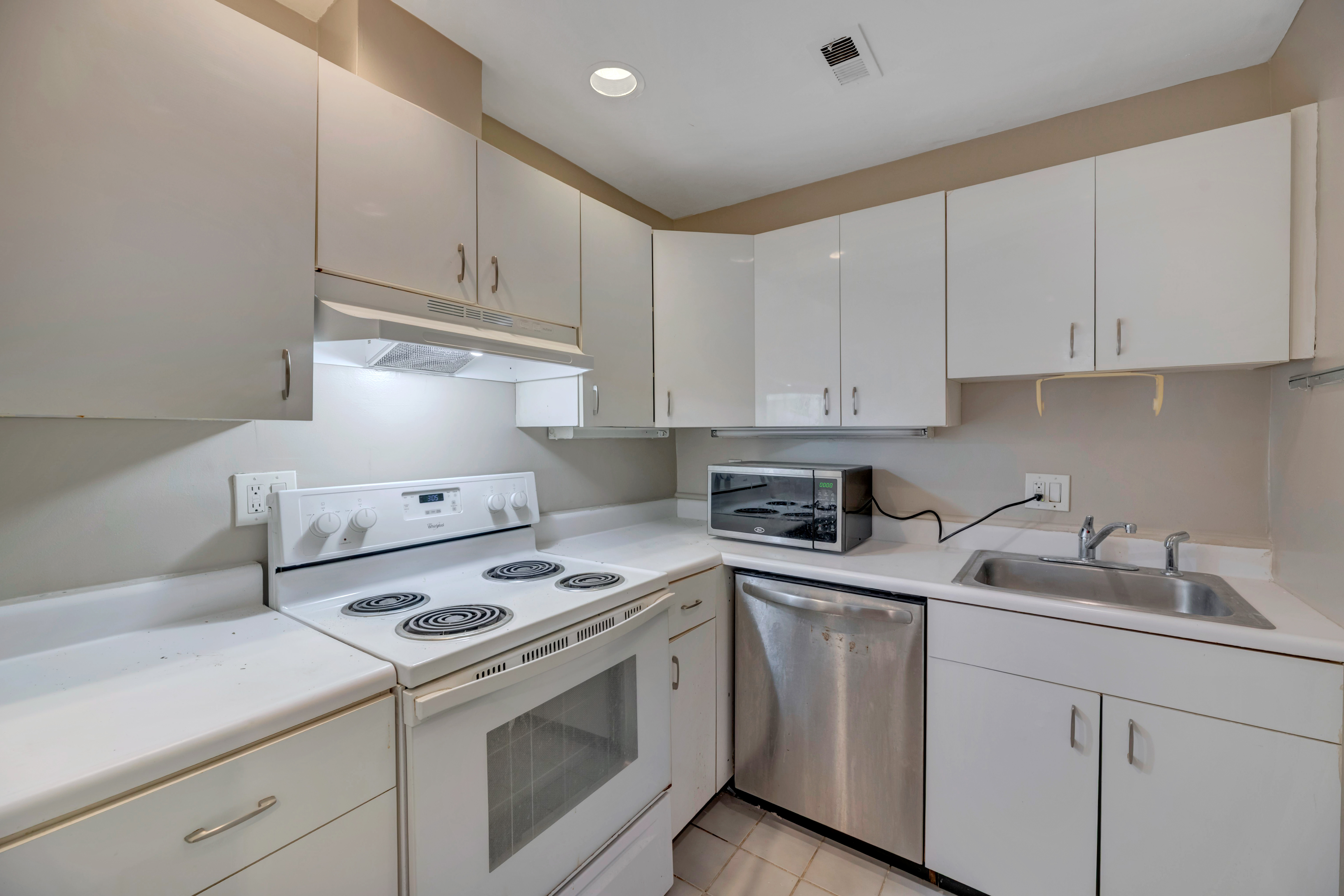 Washington Condo: 1710 U St NW Apt 1