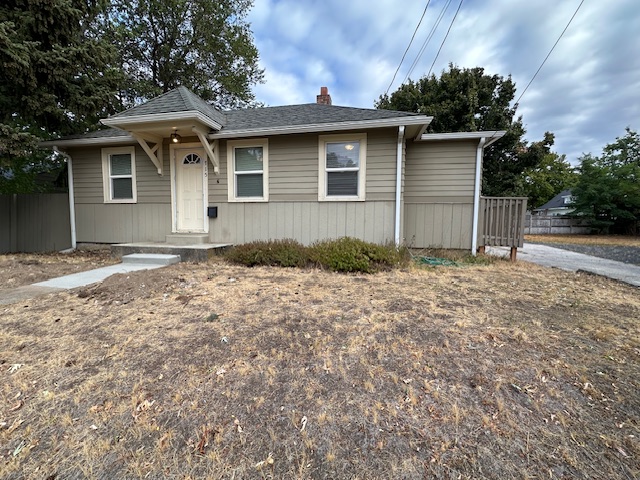 Spokane House: 715 E 37th Ave