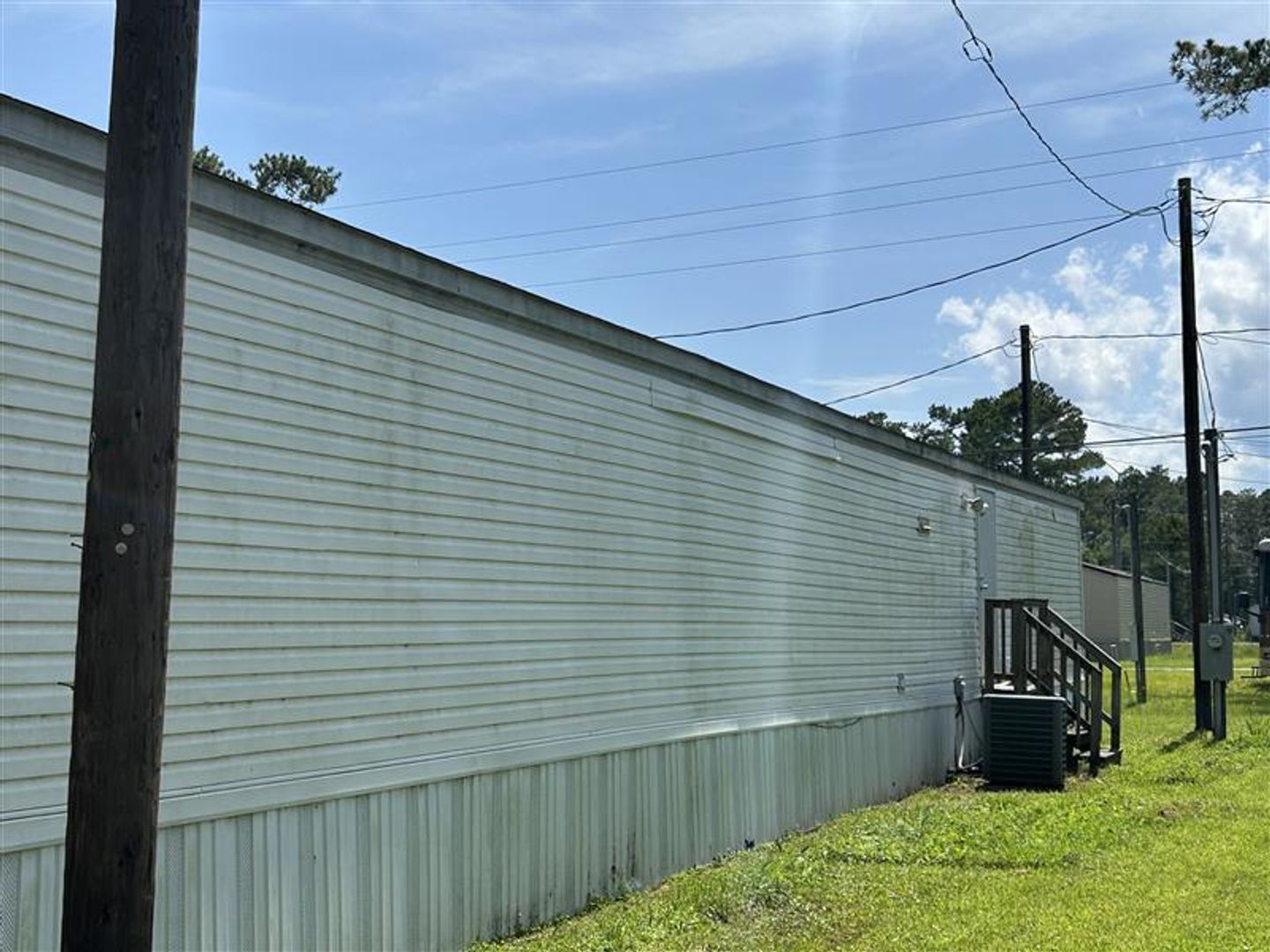 Hubert House: 139 Hubert Blvd.