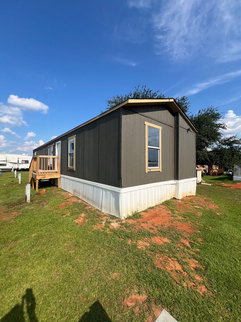 Troy House: 142 CO ROAD