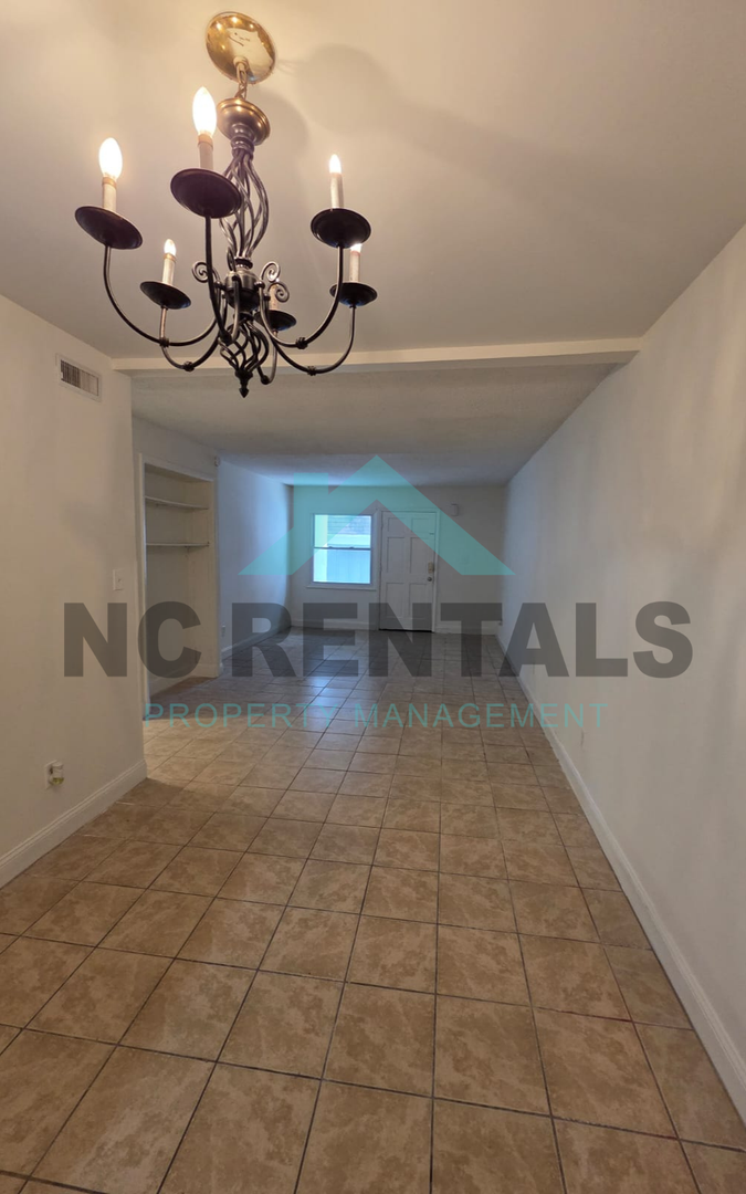 Raleigh Condo: 7000 Longstreet Dr