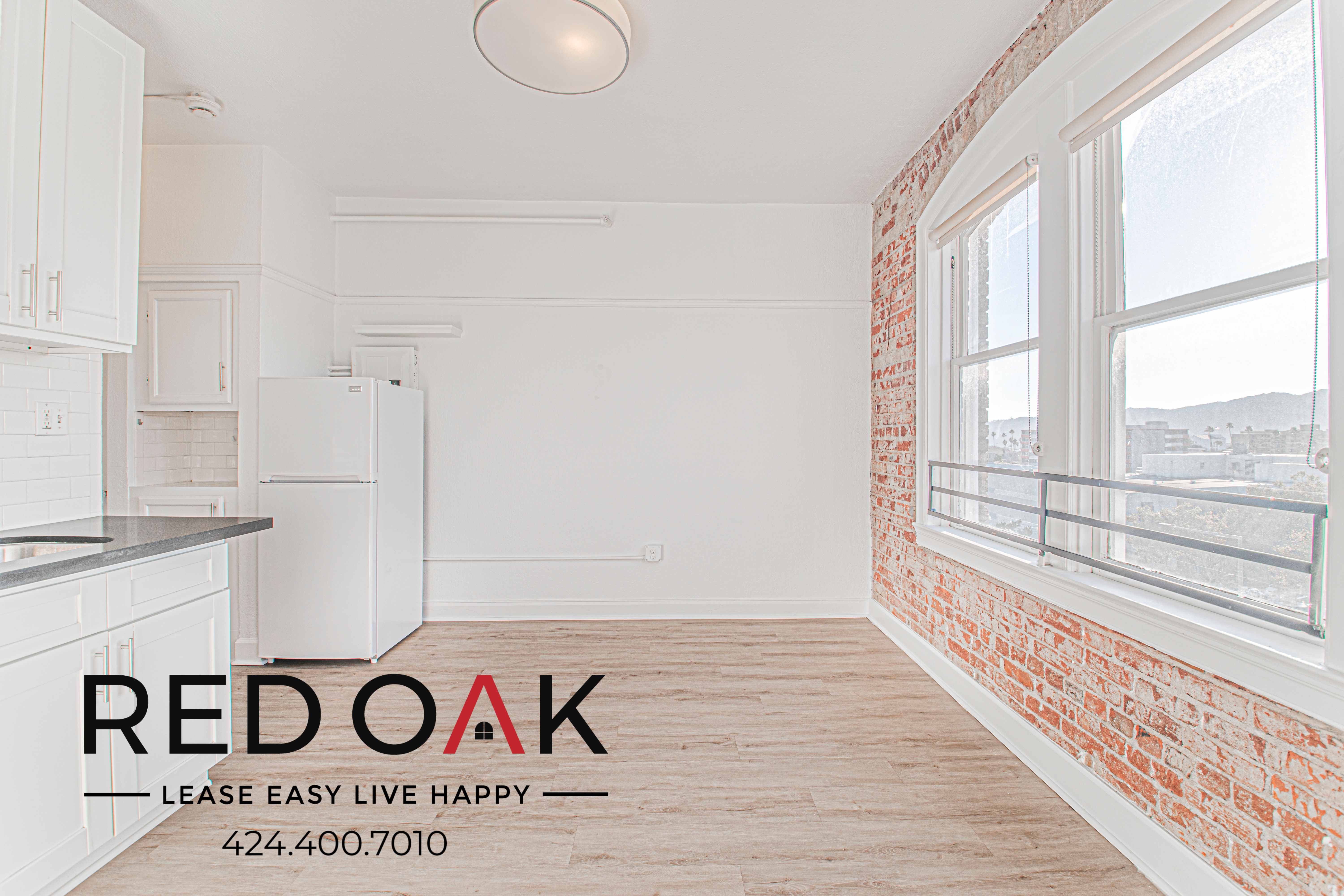 Glendale Condo: 102 N Glendale Ave