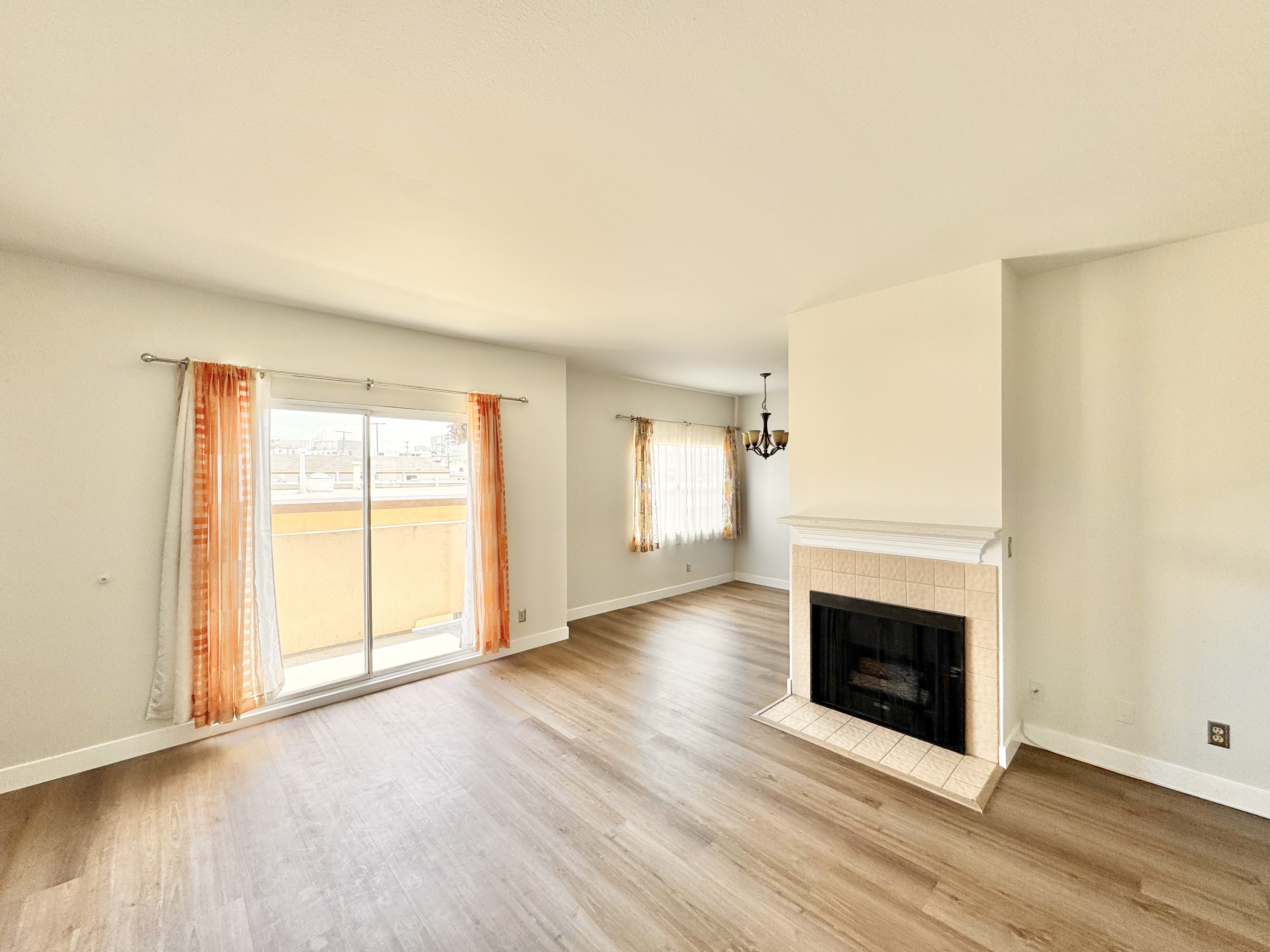 Los Angeles Condo: 3727 Watseka Ave