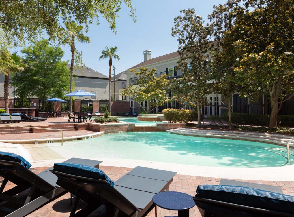 Houston Condo: 3005 Memorial Ct