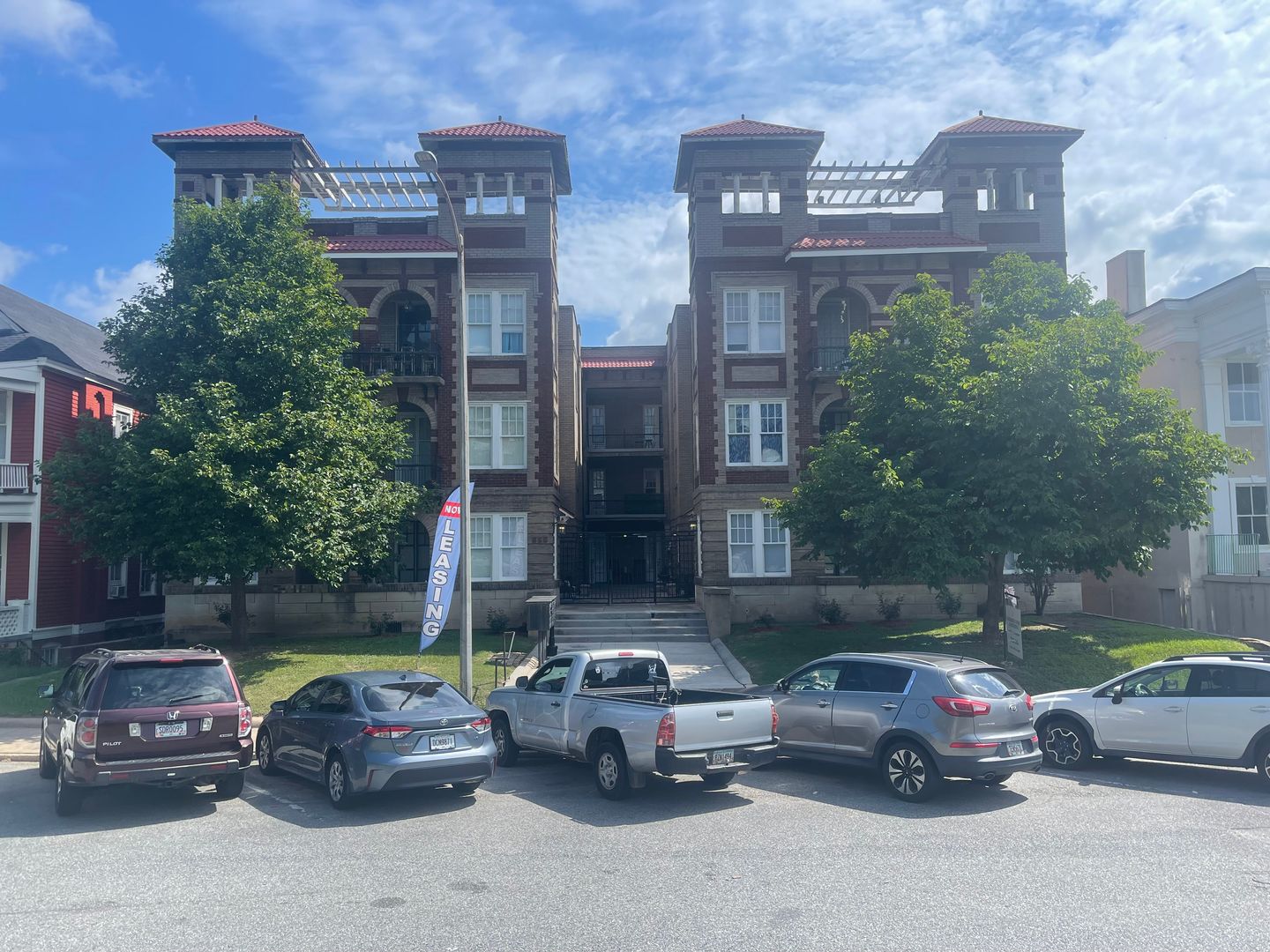 Macon Apartment: 855 Mulberry St