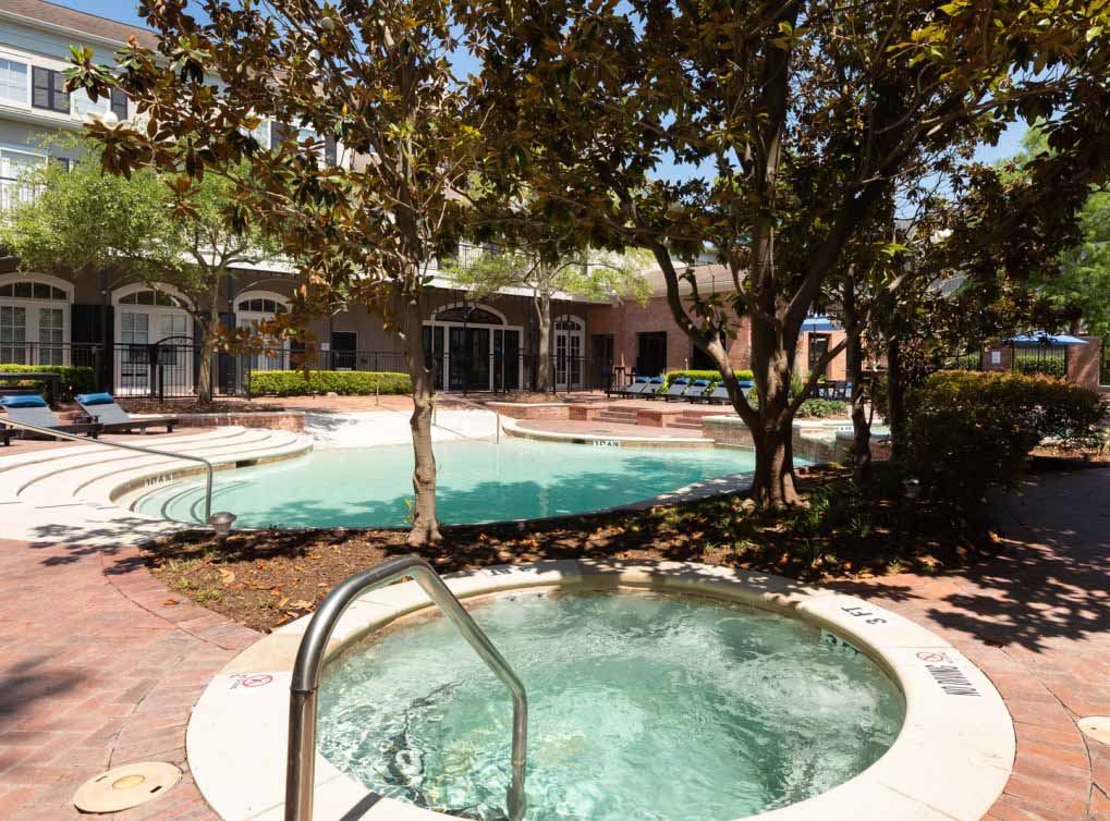 Houston Condo: 3005 Memorial Ct