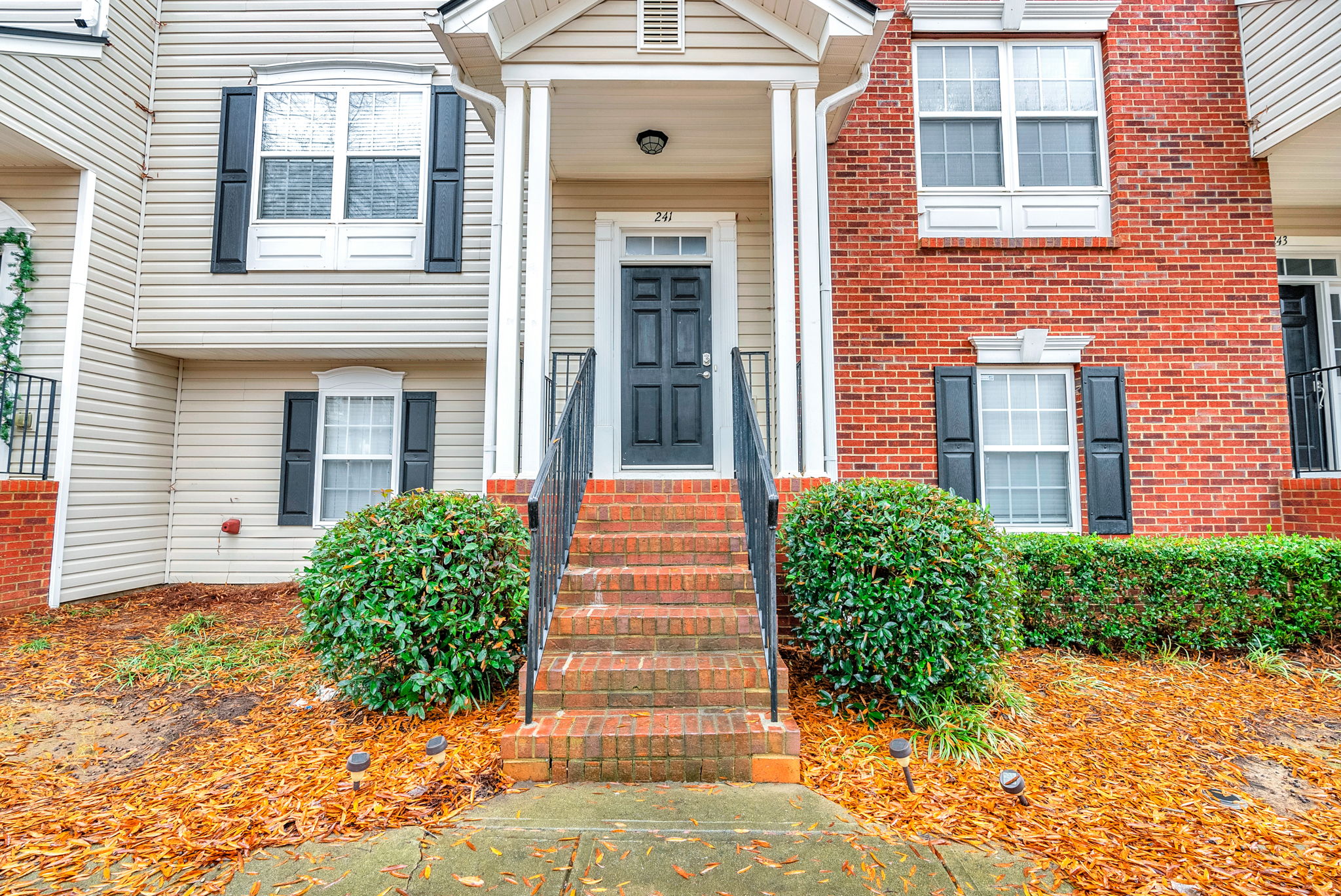 Woodstock Townhome: 241 Village Square Drive