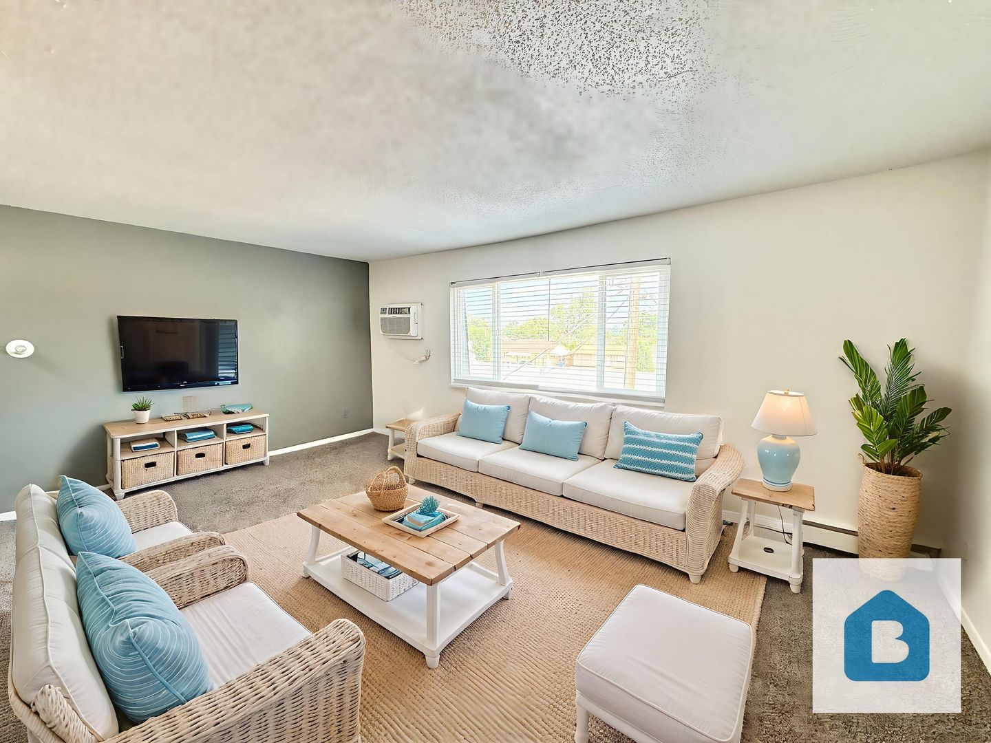 Pueblo Condo: 2018 Vinewood Lane