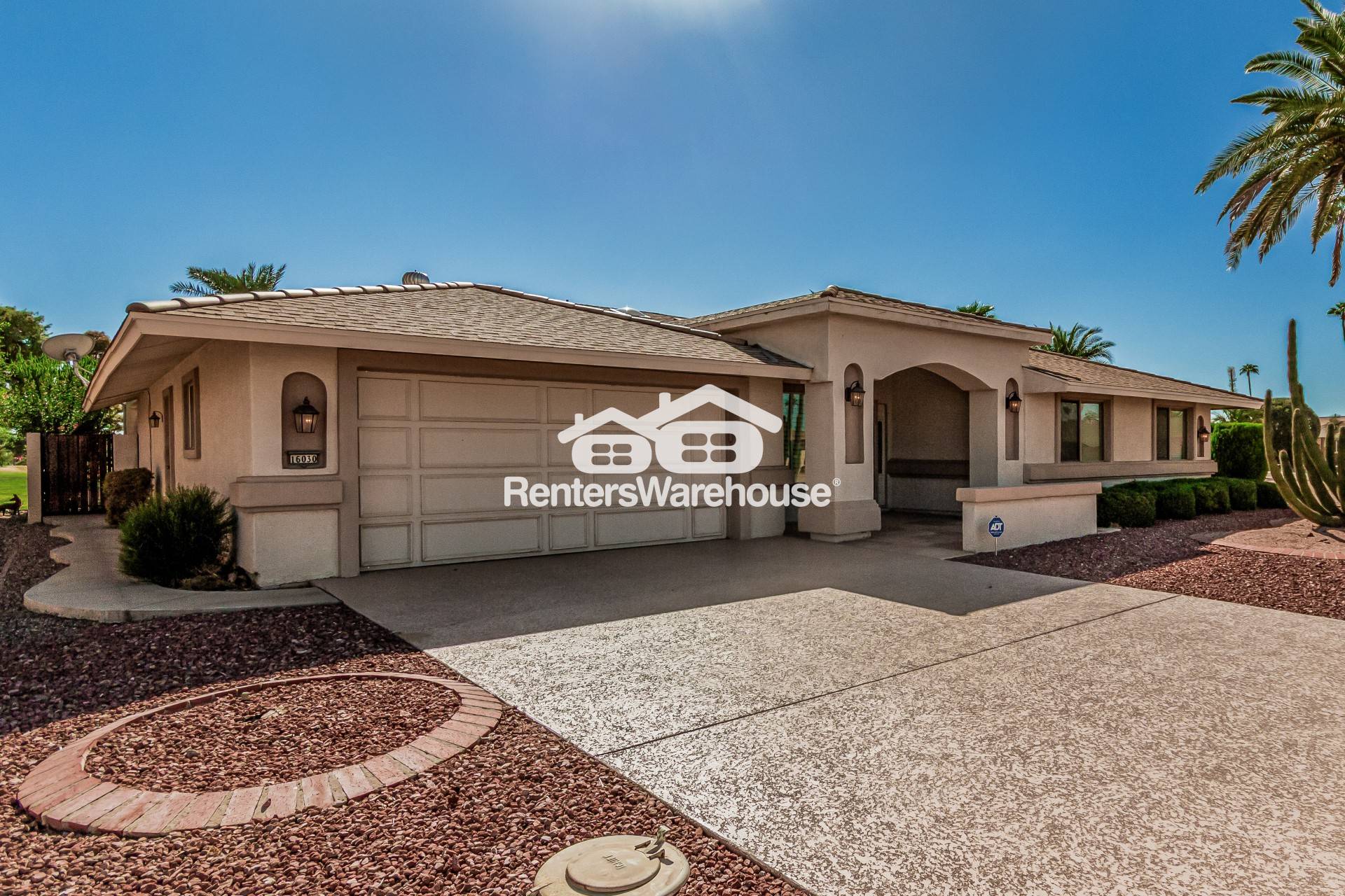 Sun City House: 16030 N Nicklaus Ln