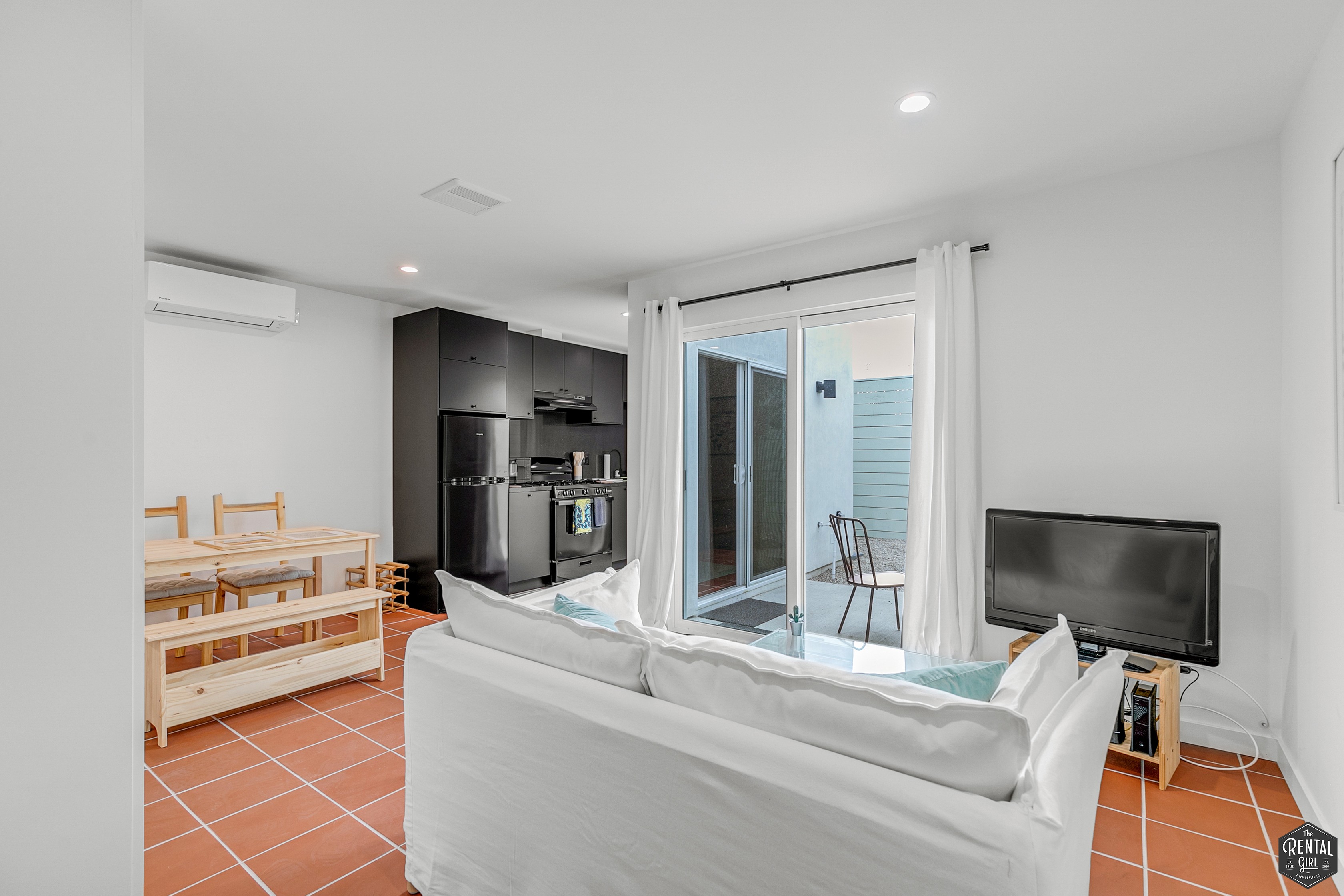 Los Angeles House: 6741 Arlington Ave