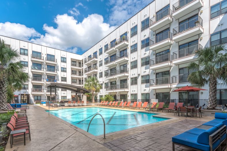 Houston Condo: 4022 Koehler St