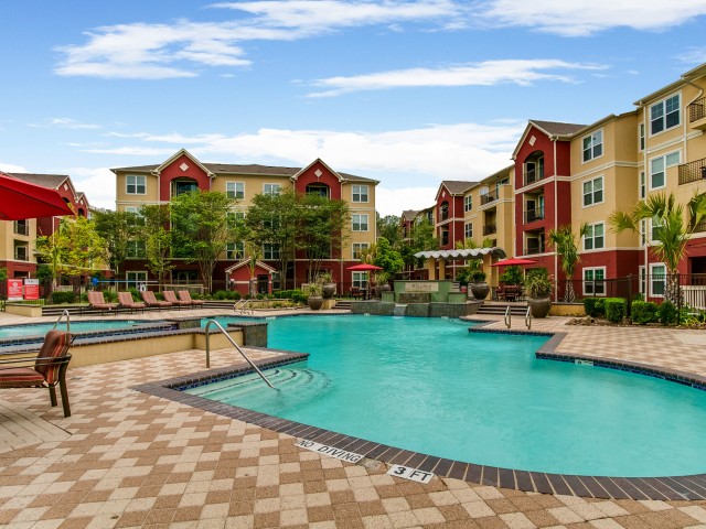 Houston Condo: 2213 W Dallas St