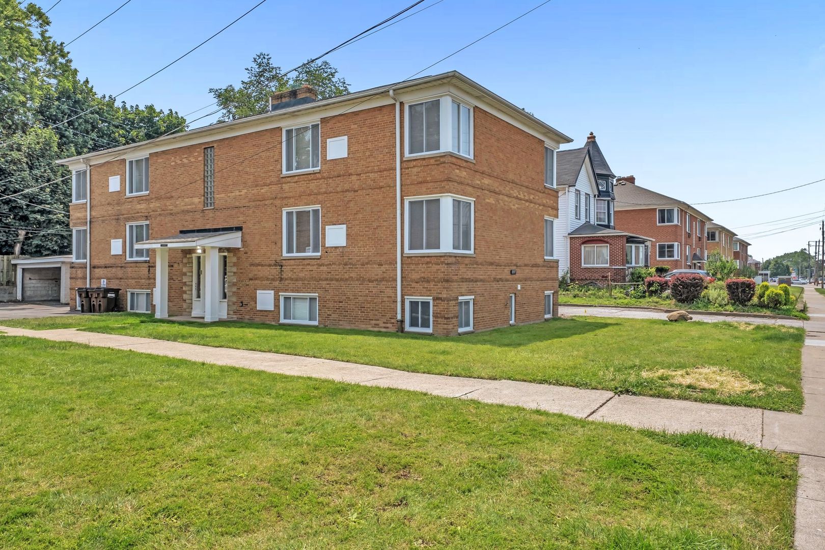 Rocky River Condo: 18997 Hilliard Blvd