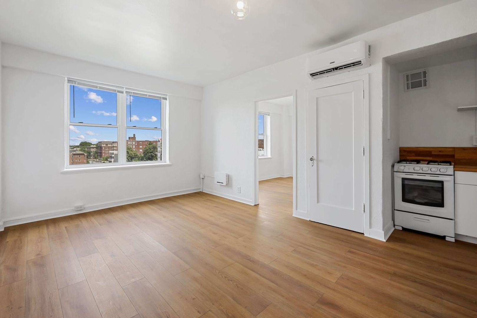 Indianapolis Apartment: 26 E 14th St