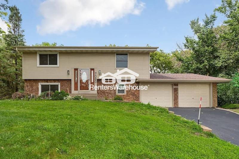 Eden Prairie House: 7080 Quail Cir