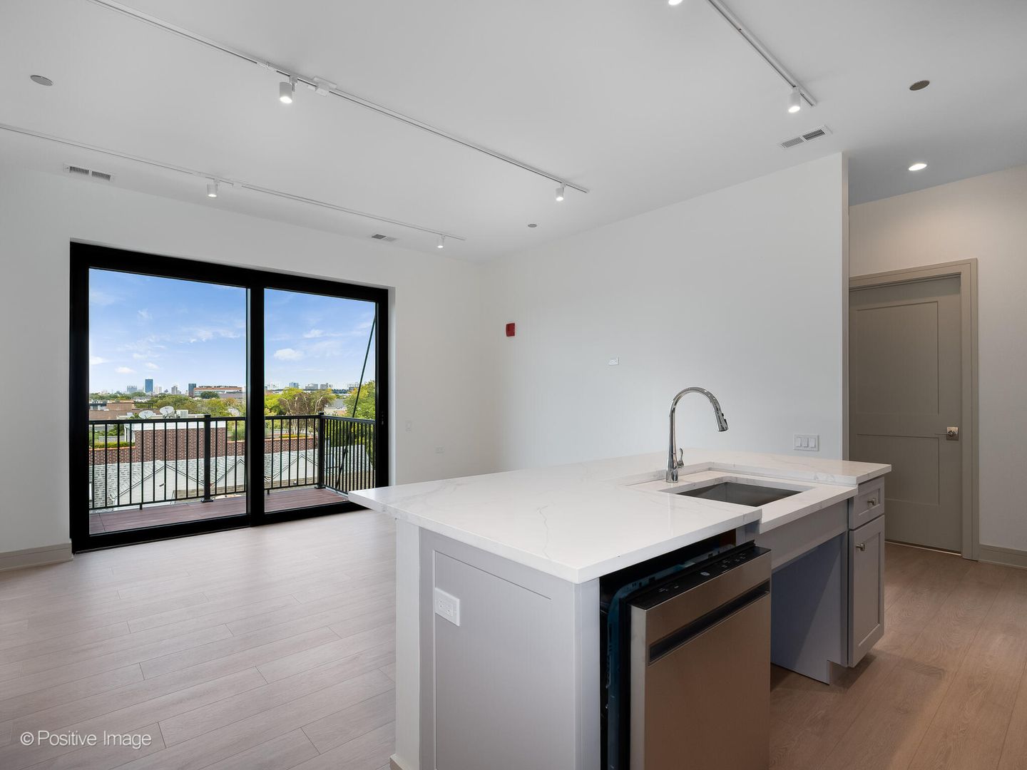 Chicago Condo: 3202 N. Racine Ave.