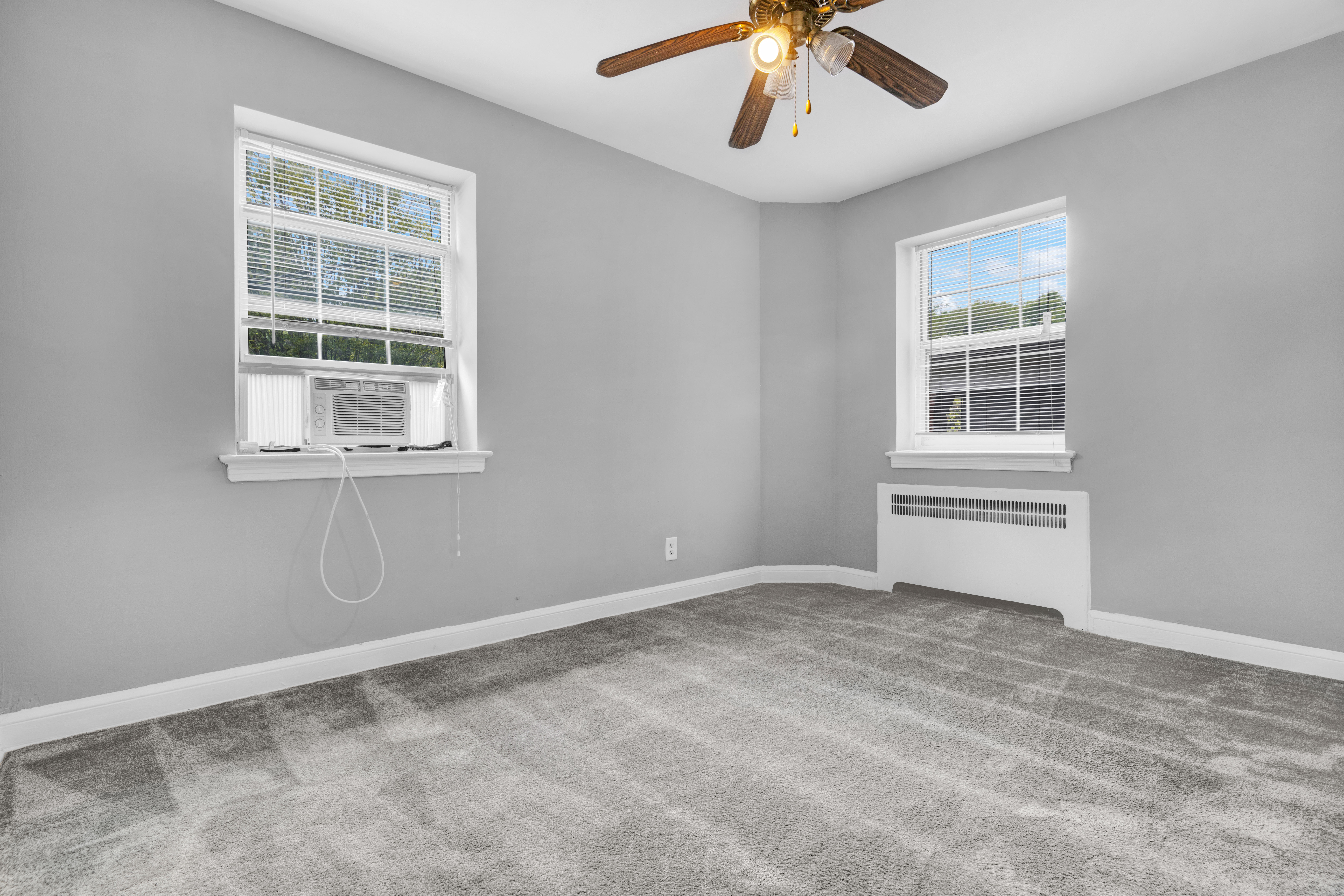 Washington Condo: 1800 Shepherd St NE