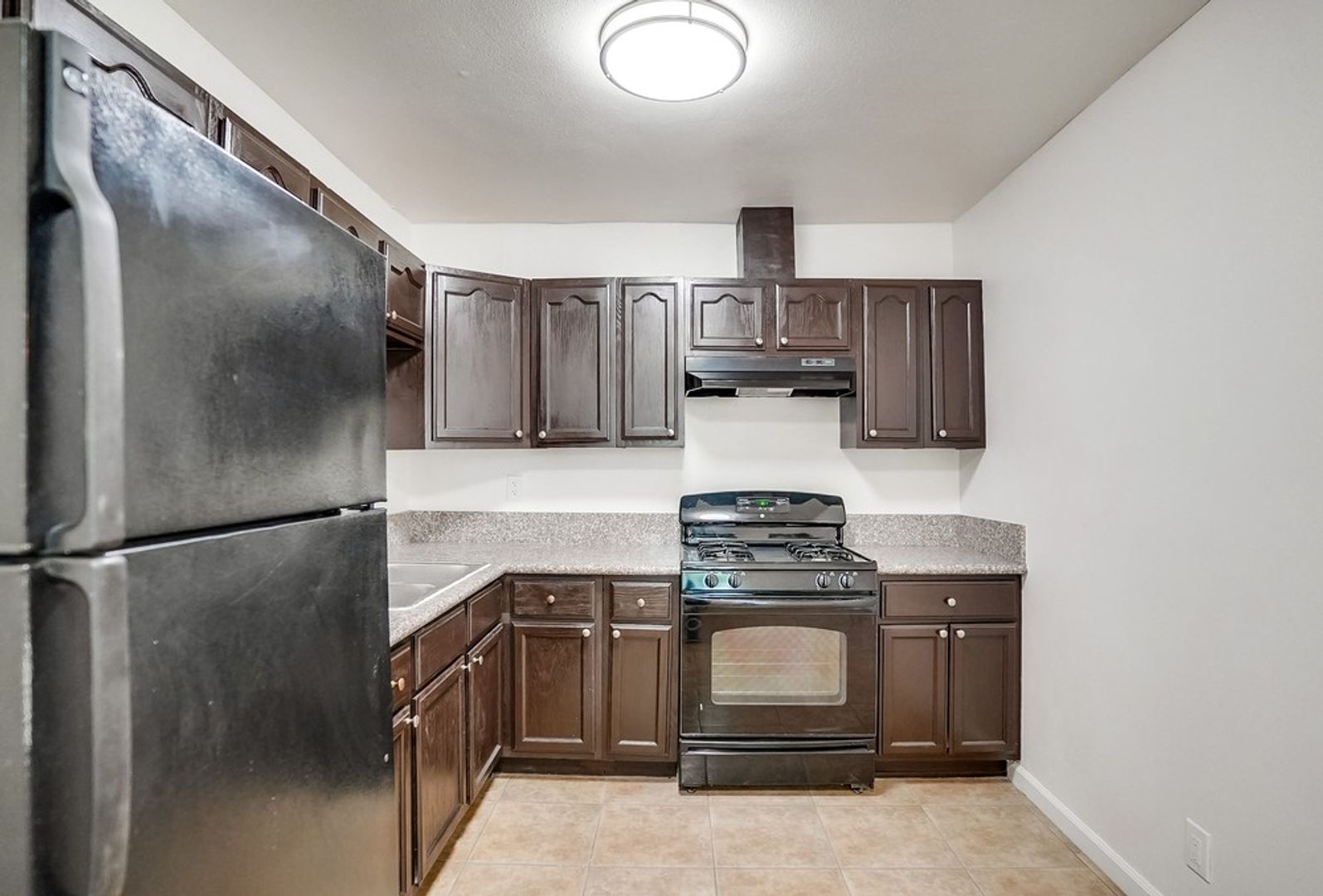 Los Angeles Condo: 6325 8th Ave