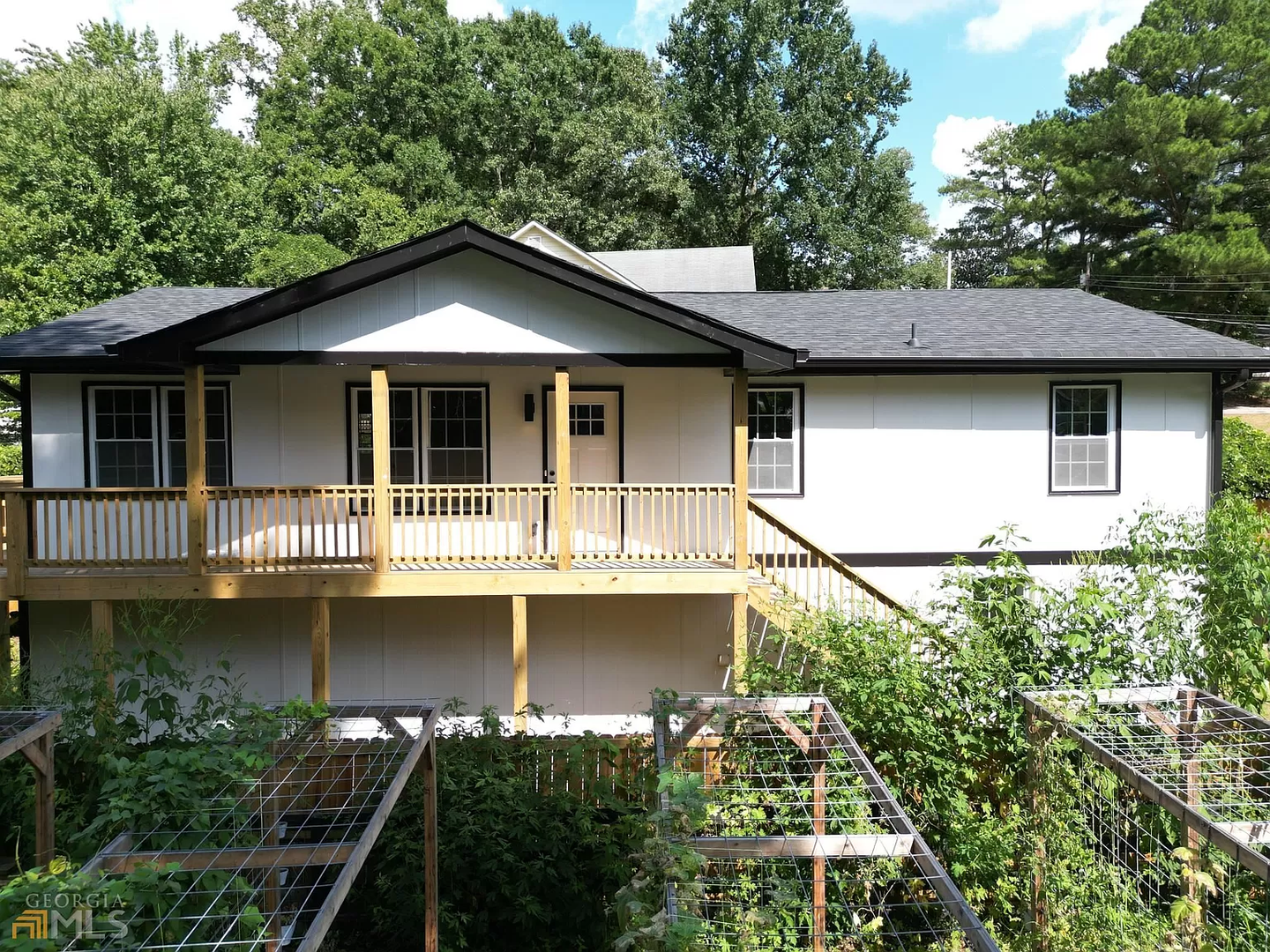 Atlanta House: 1643 Mary George Ave NW