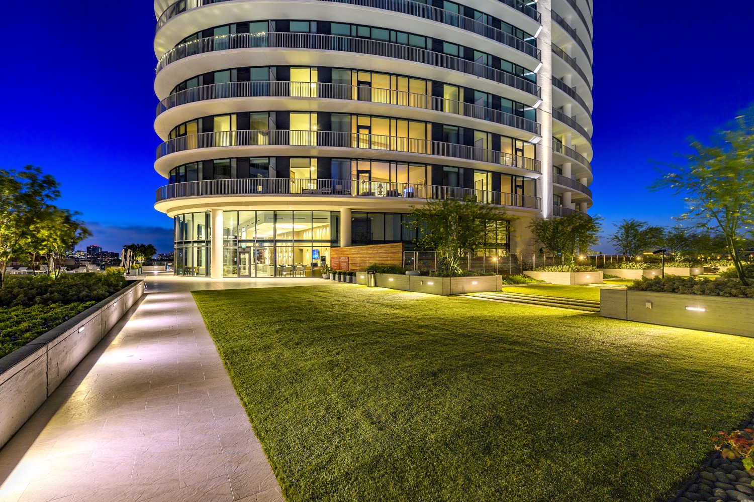 Houston Condo: 3335 Lake St