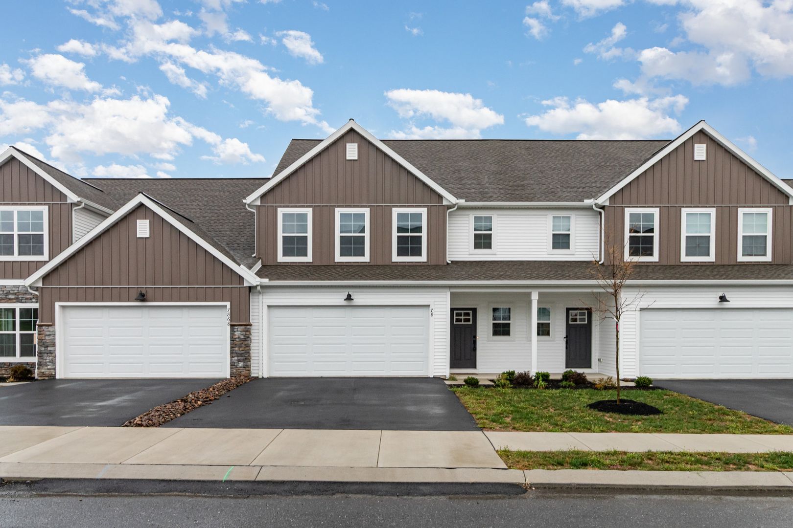 Harrisburg House: 7870 Briarwood Dr